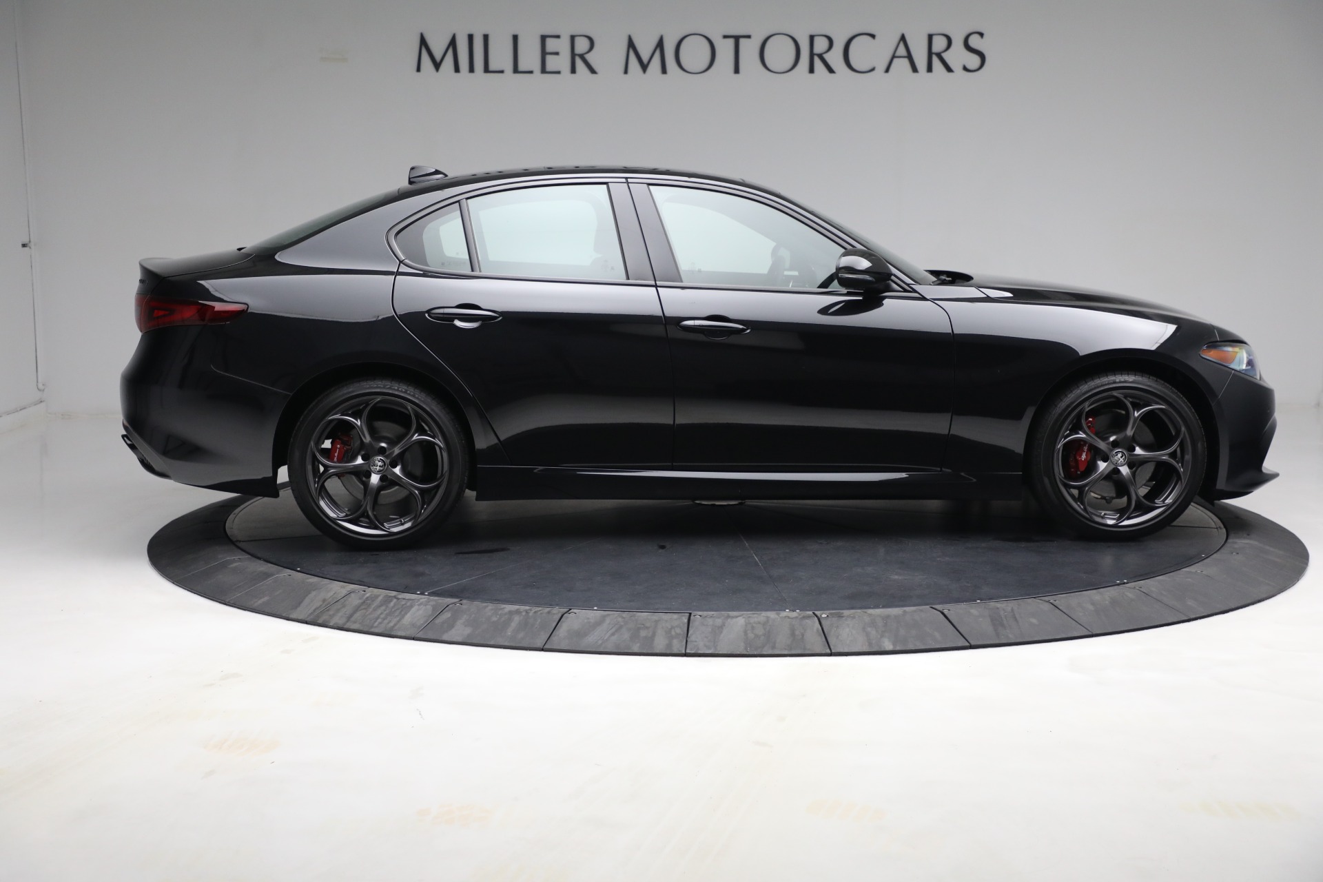 New-2021-Alfa-Romeo-Giulia-Ti-Sport-Q4