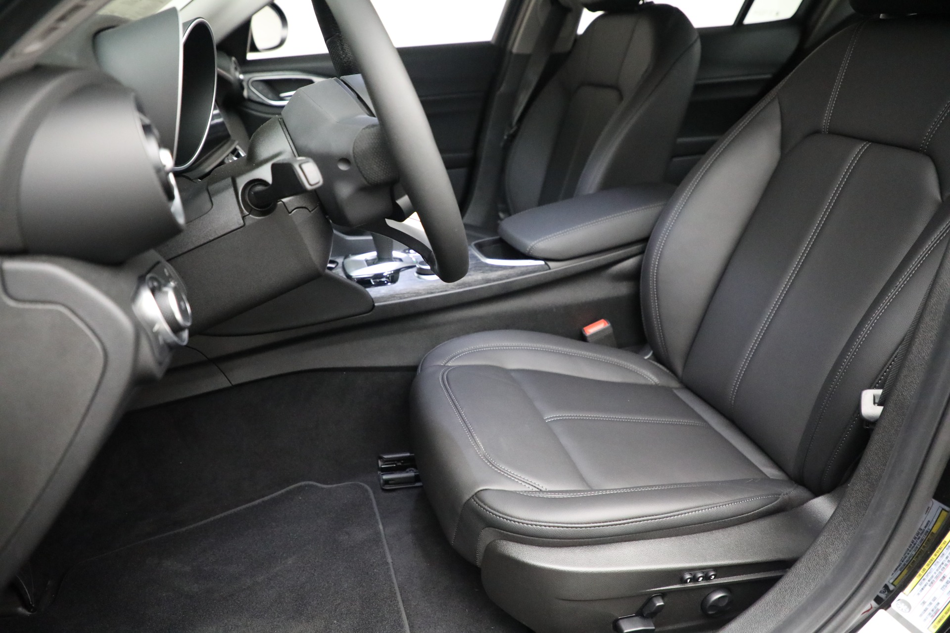 New-2021-Alfa-Romeo-Giulia-Q4