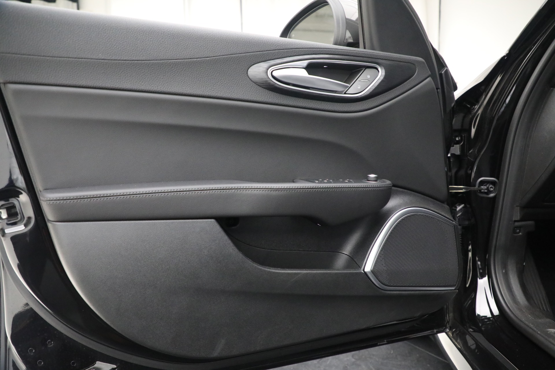 New-2021-Alfa-Romeo-Giulia-Q4