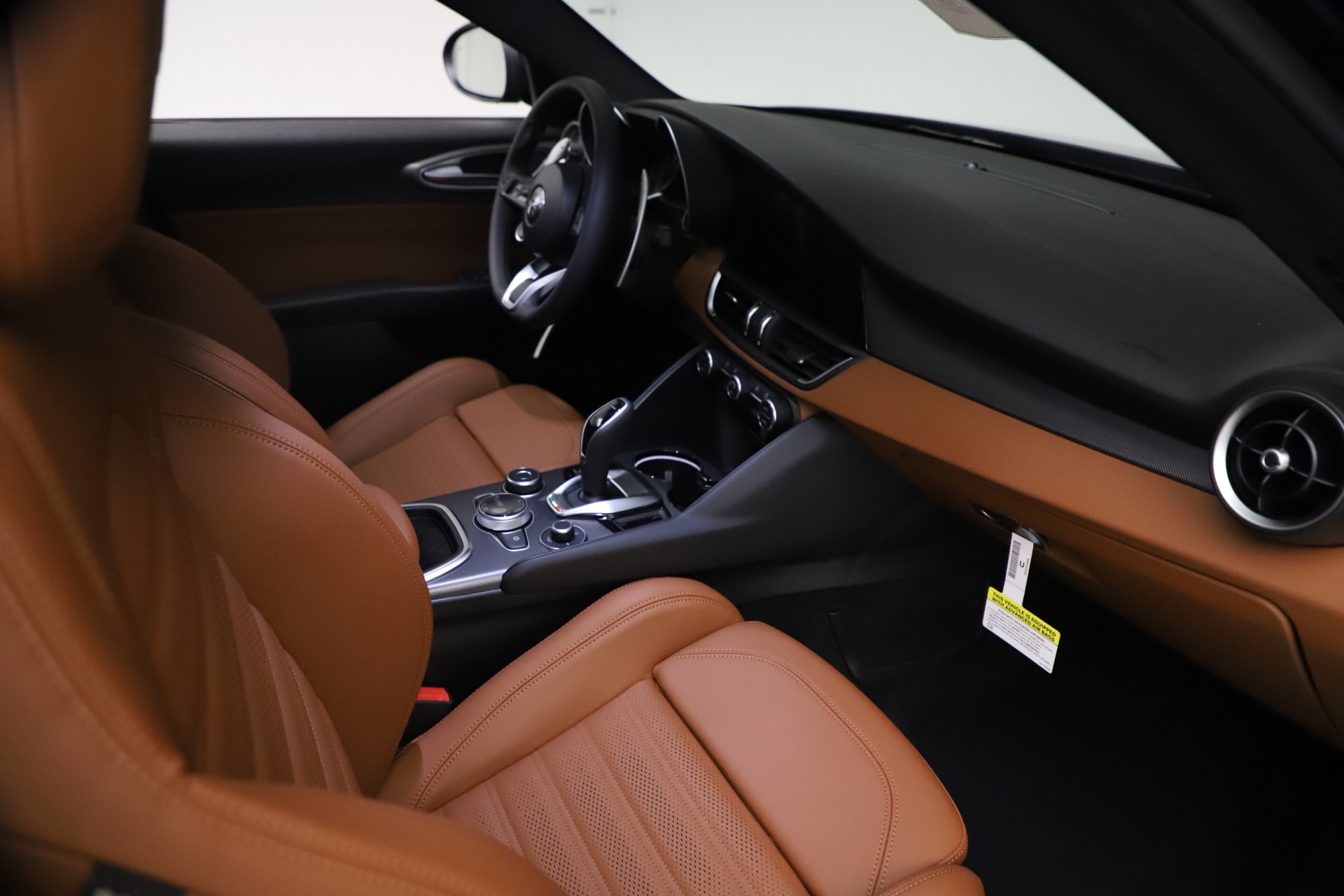 New-2021-Alfa-Romeo-Giulia-Ti-Sport-Q4