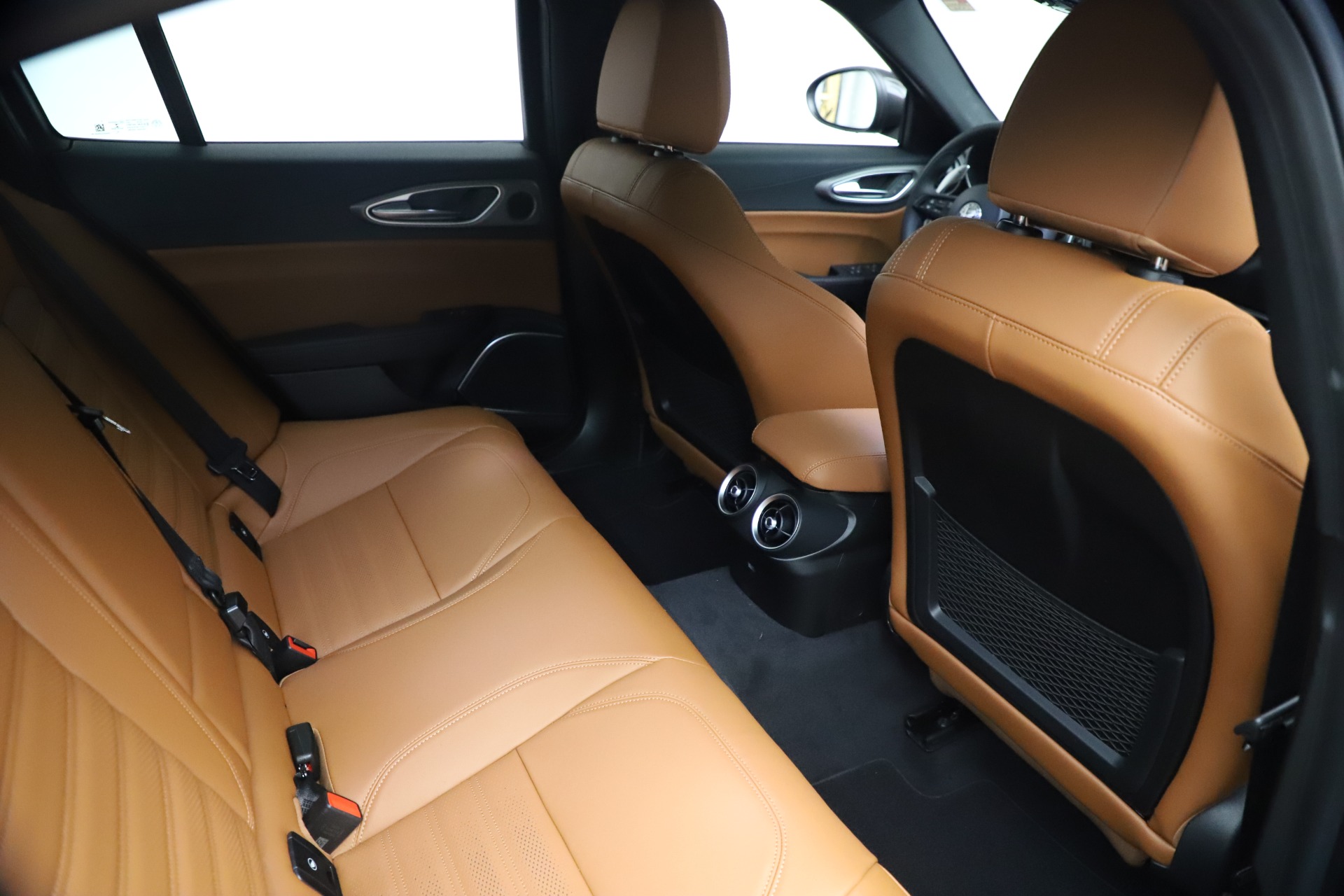 New-2021-Alfa-Romeo-Giulia-Ti-Sport-Q4