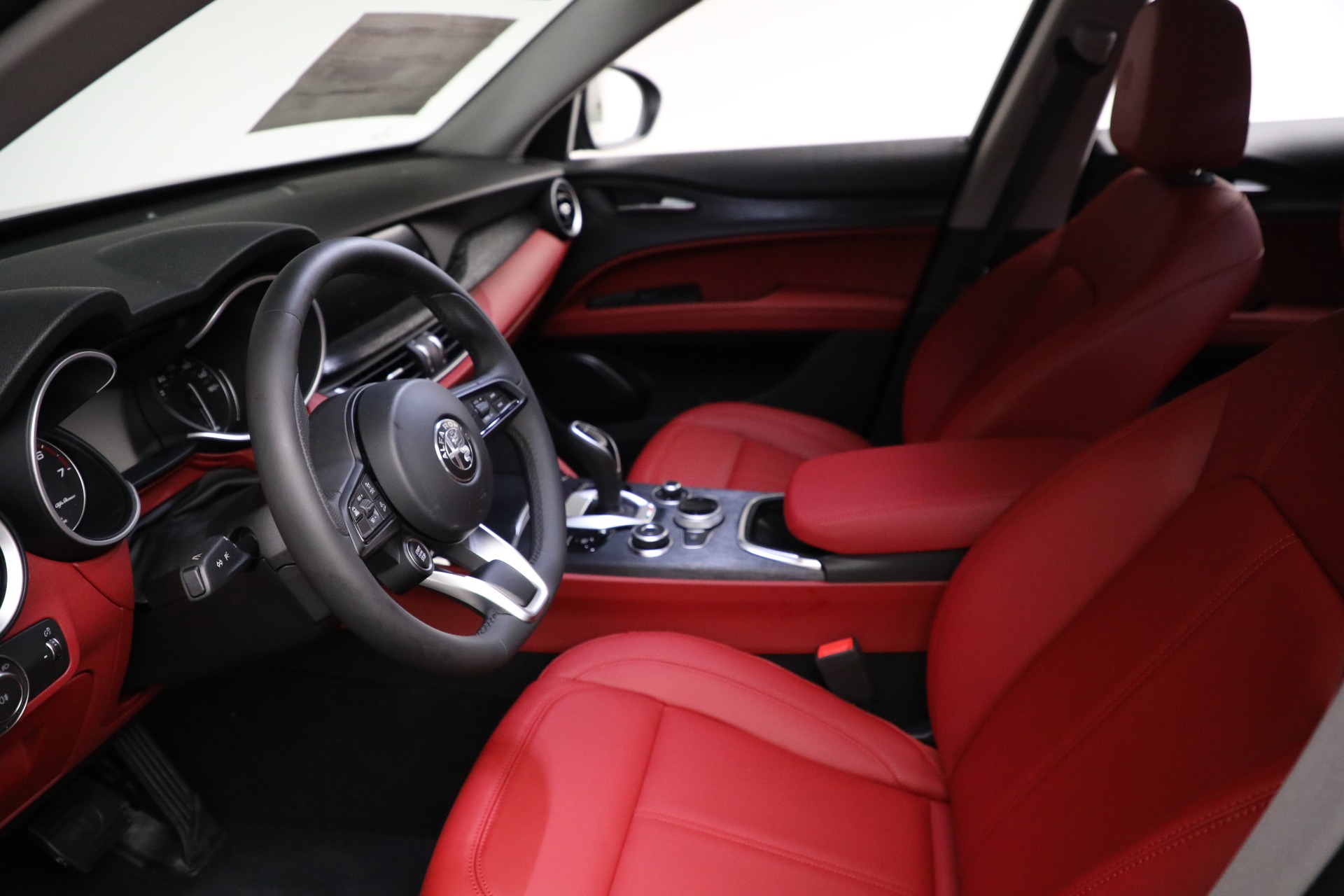 New-2021-Alfa-Romeo-Stelvio-Q4