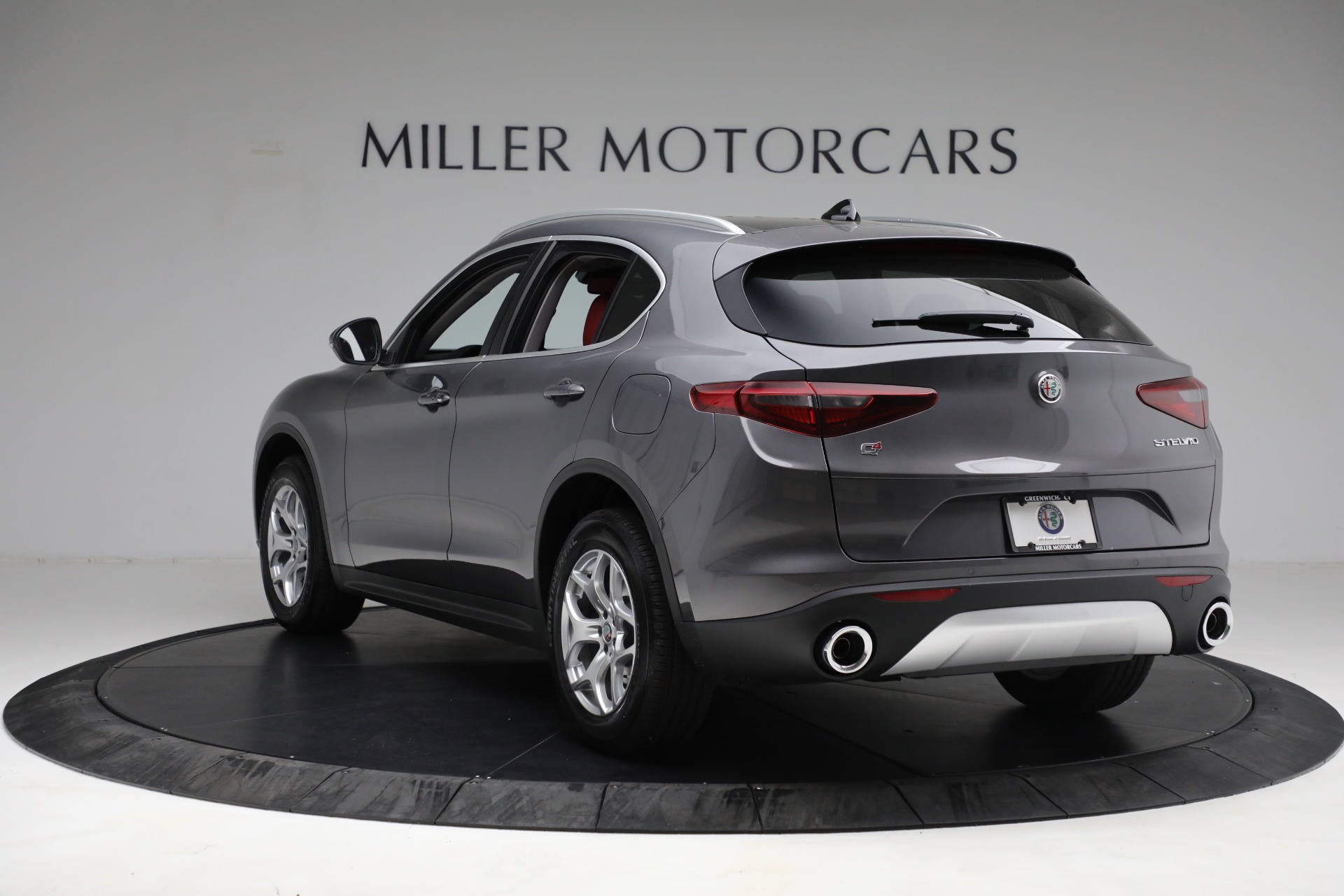 New-2021-Alfa-Romeo-Stelvio-Q4