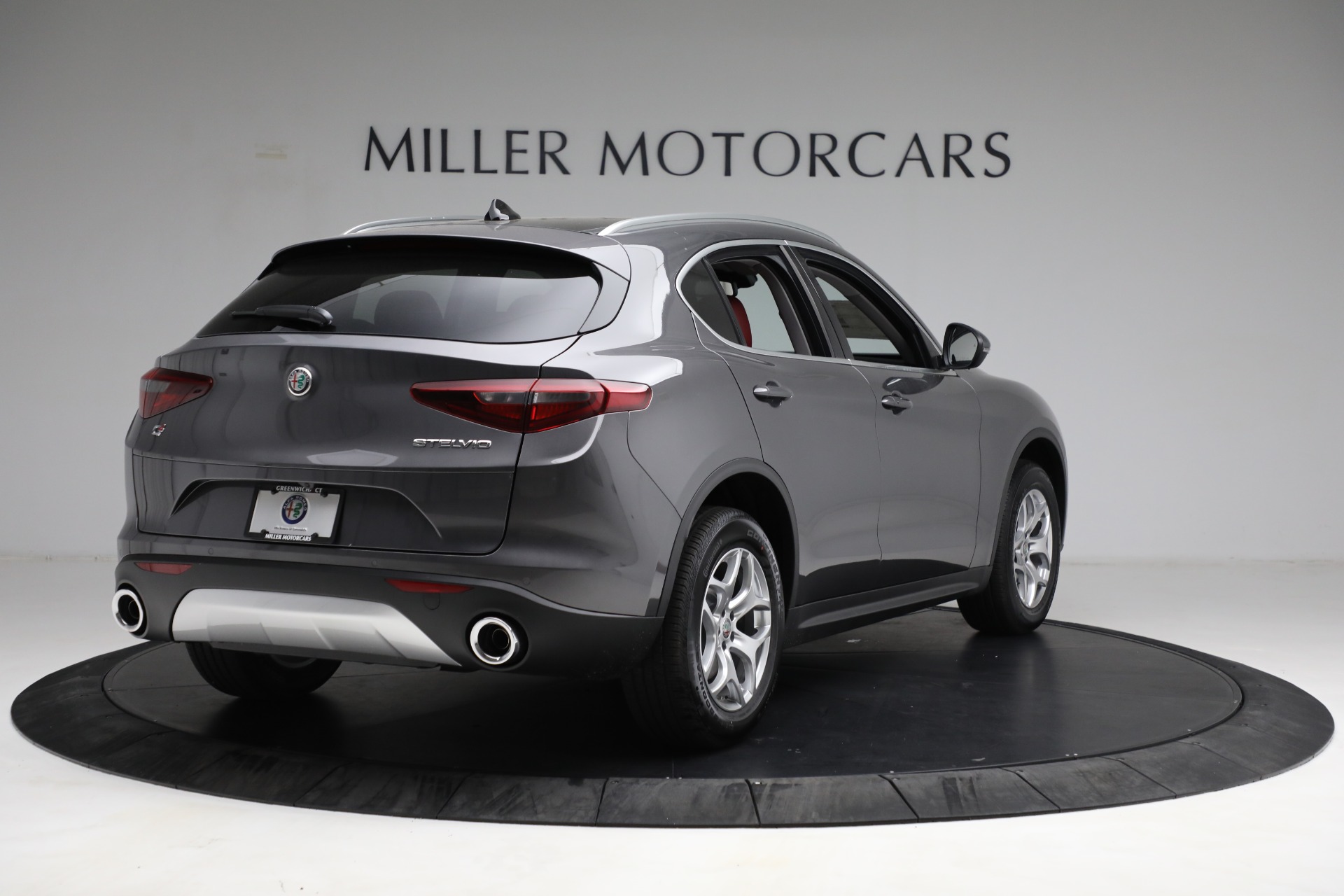New-2021-Alfa-Romeo-Stelvio-Q4
