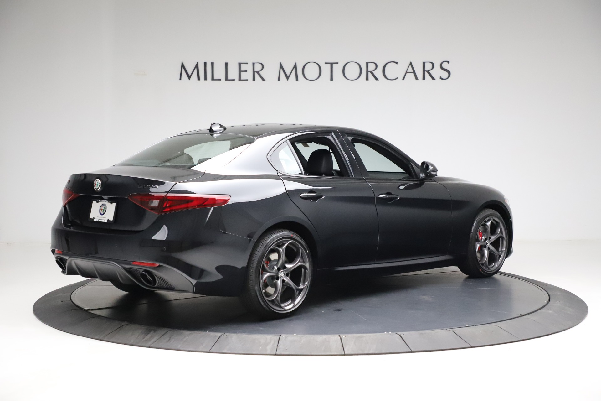 New-2021-Alfa-Romeo-Giulia-Ti-Sport-Q4