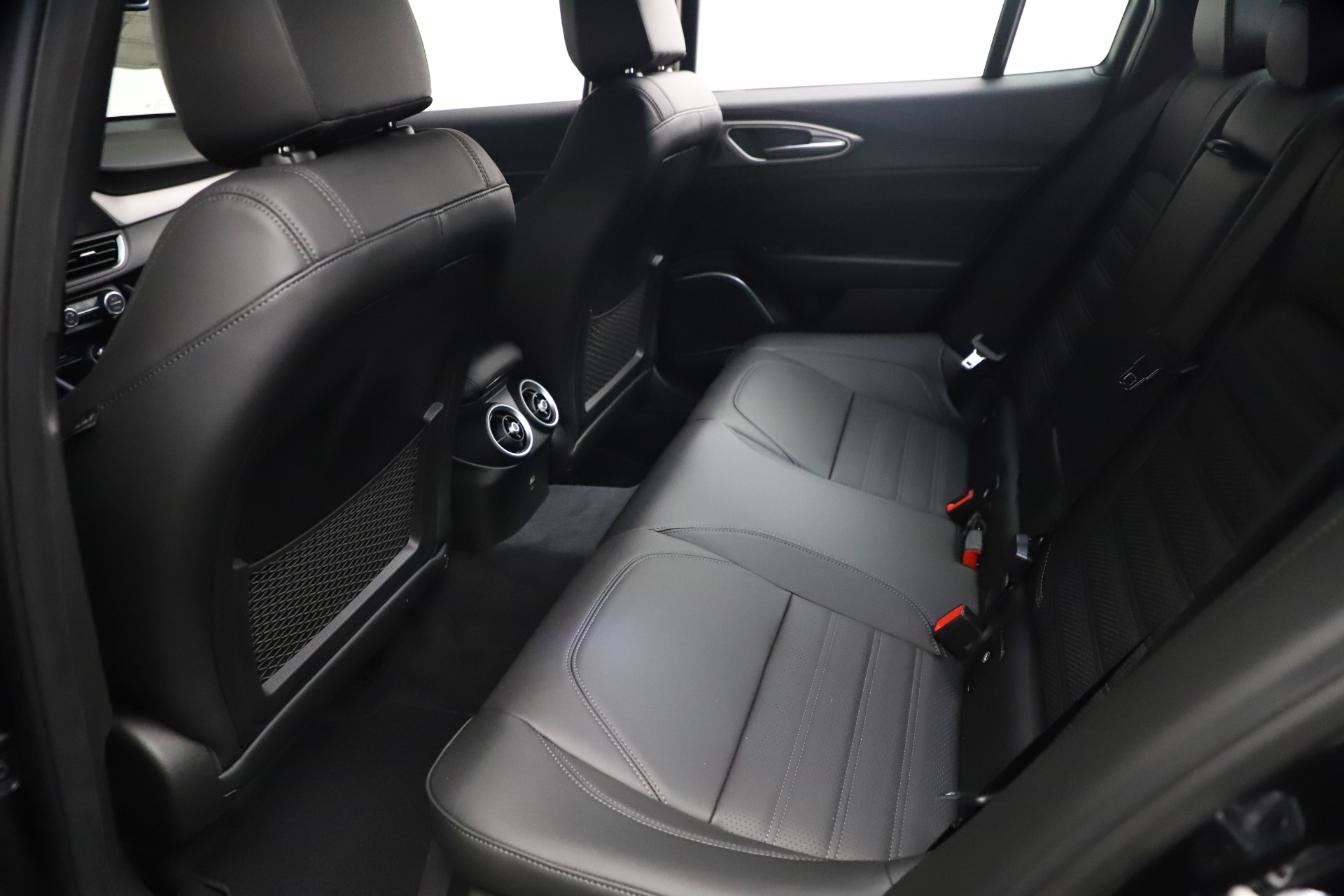 New-2021-Alfa-Romeo-Giulia-Ti-Sport-Q4