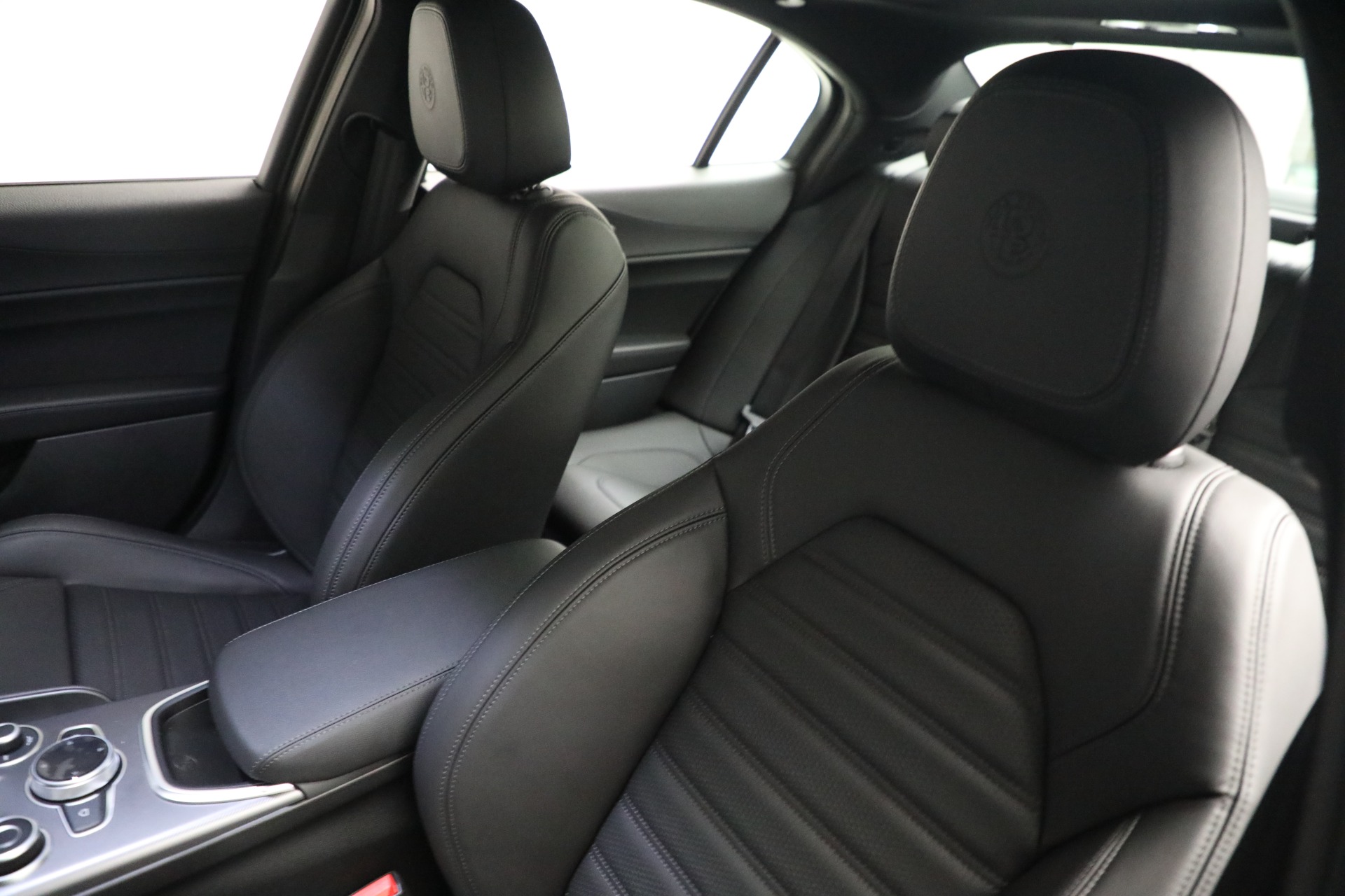 New-2021-Alfa-Romeo-Giulia-Ti-Sport-Q4