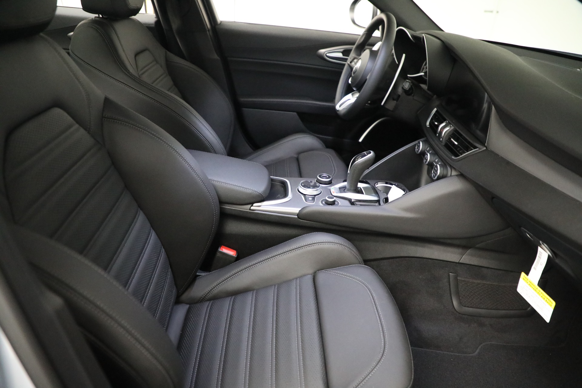 New-2021-Alfa-Romeo-Giulia-Ti-Sport-Q4