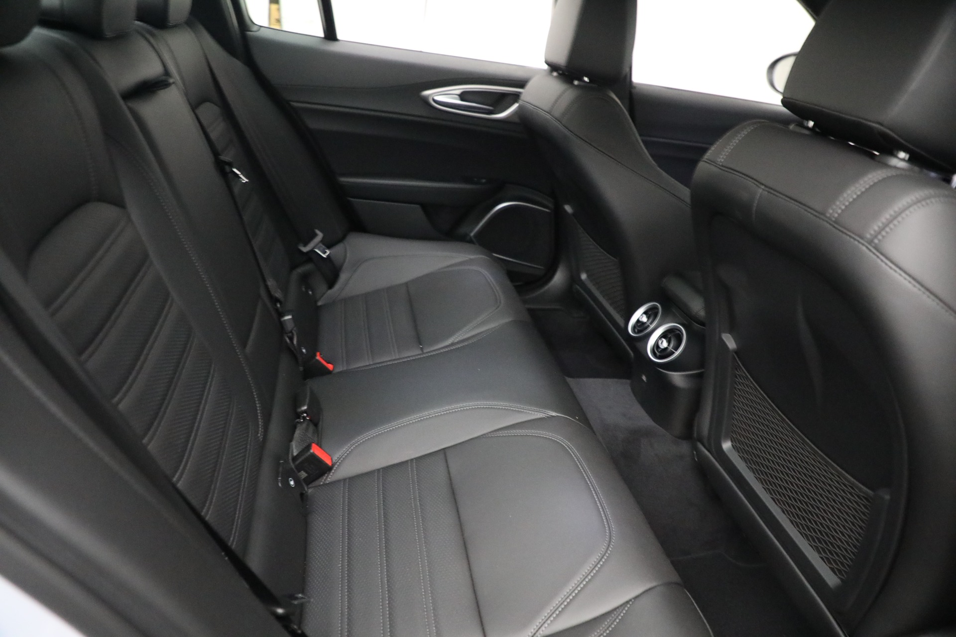 New-2021-Alfa-Romeo-Giulia-Ti-Sport-Q4