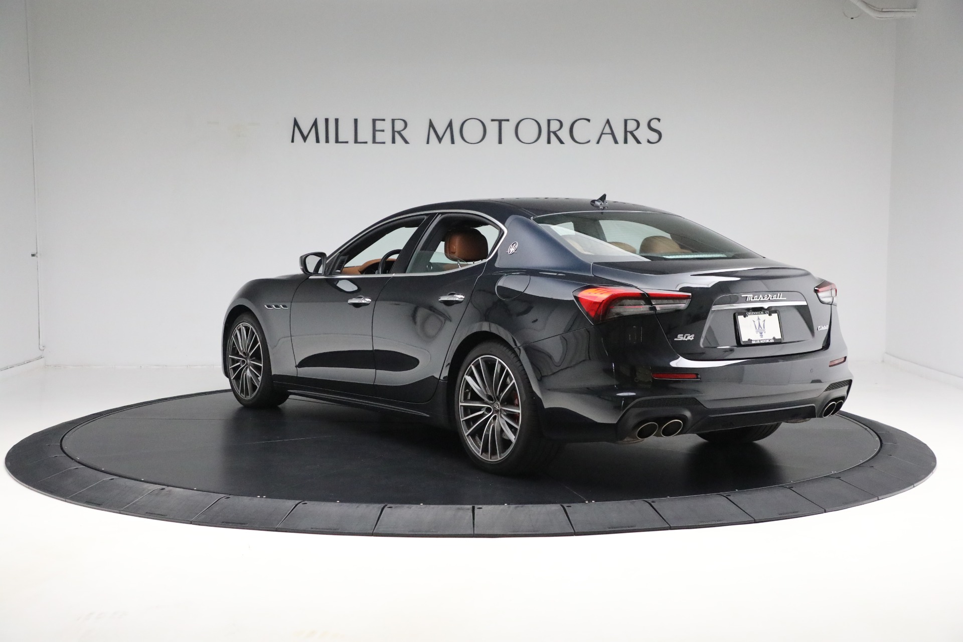 Used-2021-Maserati-Ghibli-S-Q4