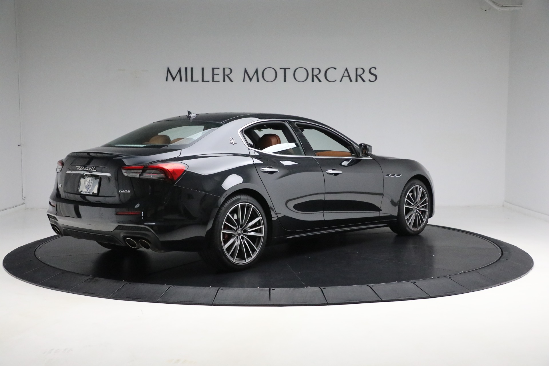 Used-2021-Maserati-Ghibli-S-Q4