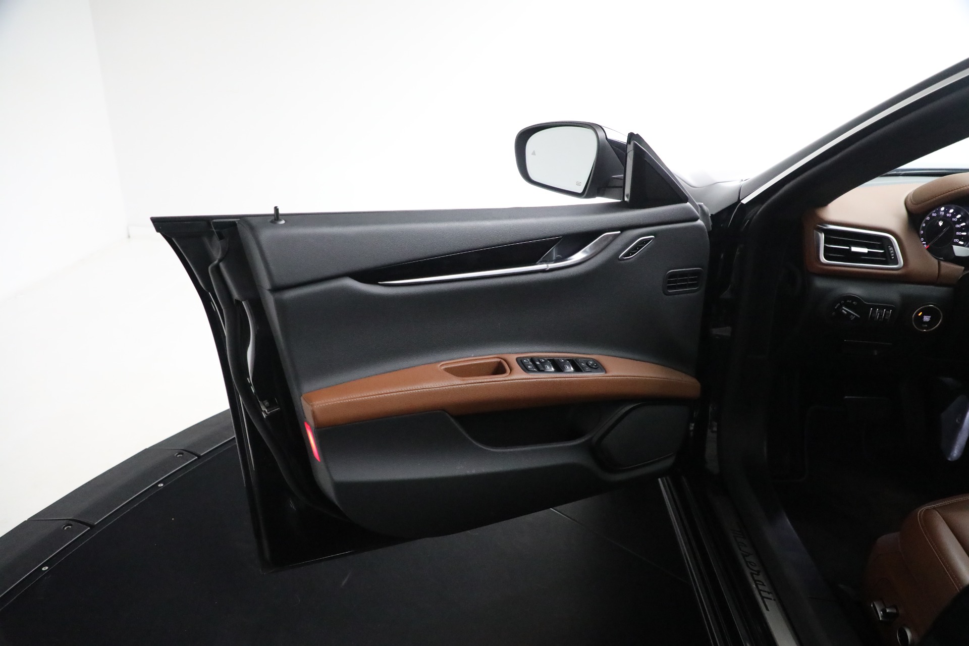 Used-2021-Maserati-Ghibli-S-Q4