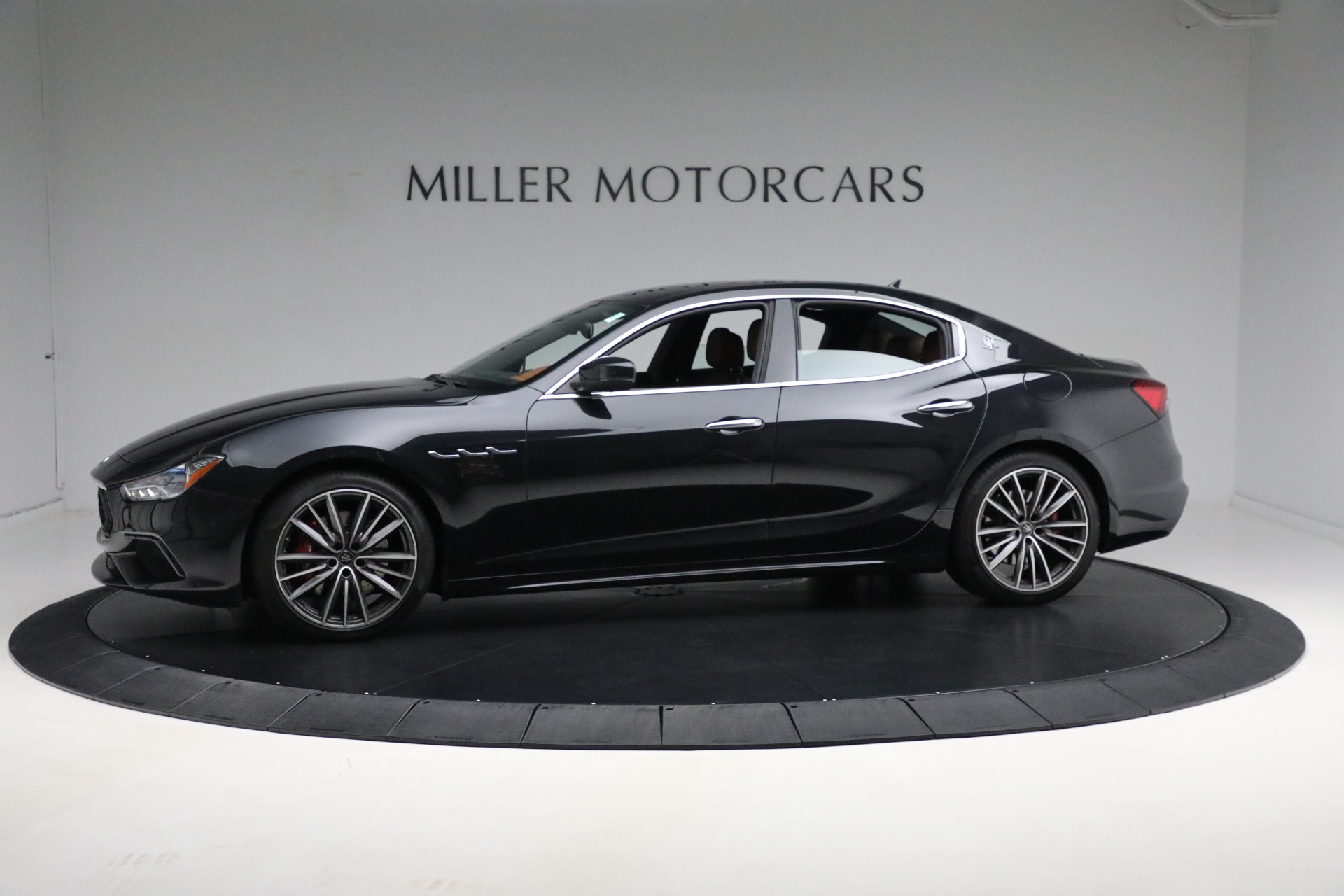 Used-2021-Maserati-Ghibli-S-Q4