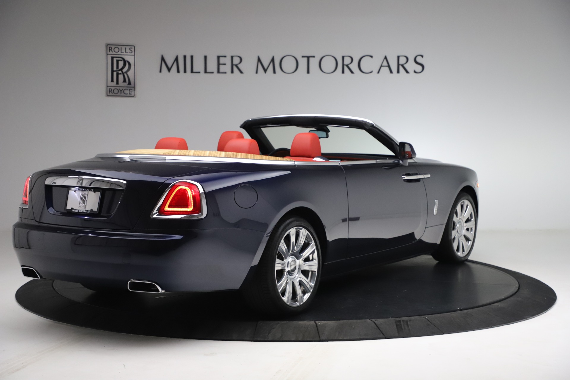Used-2016-Rolls-Royce-Dawn