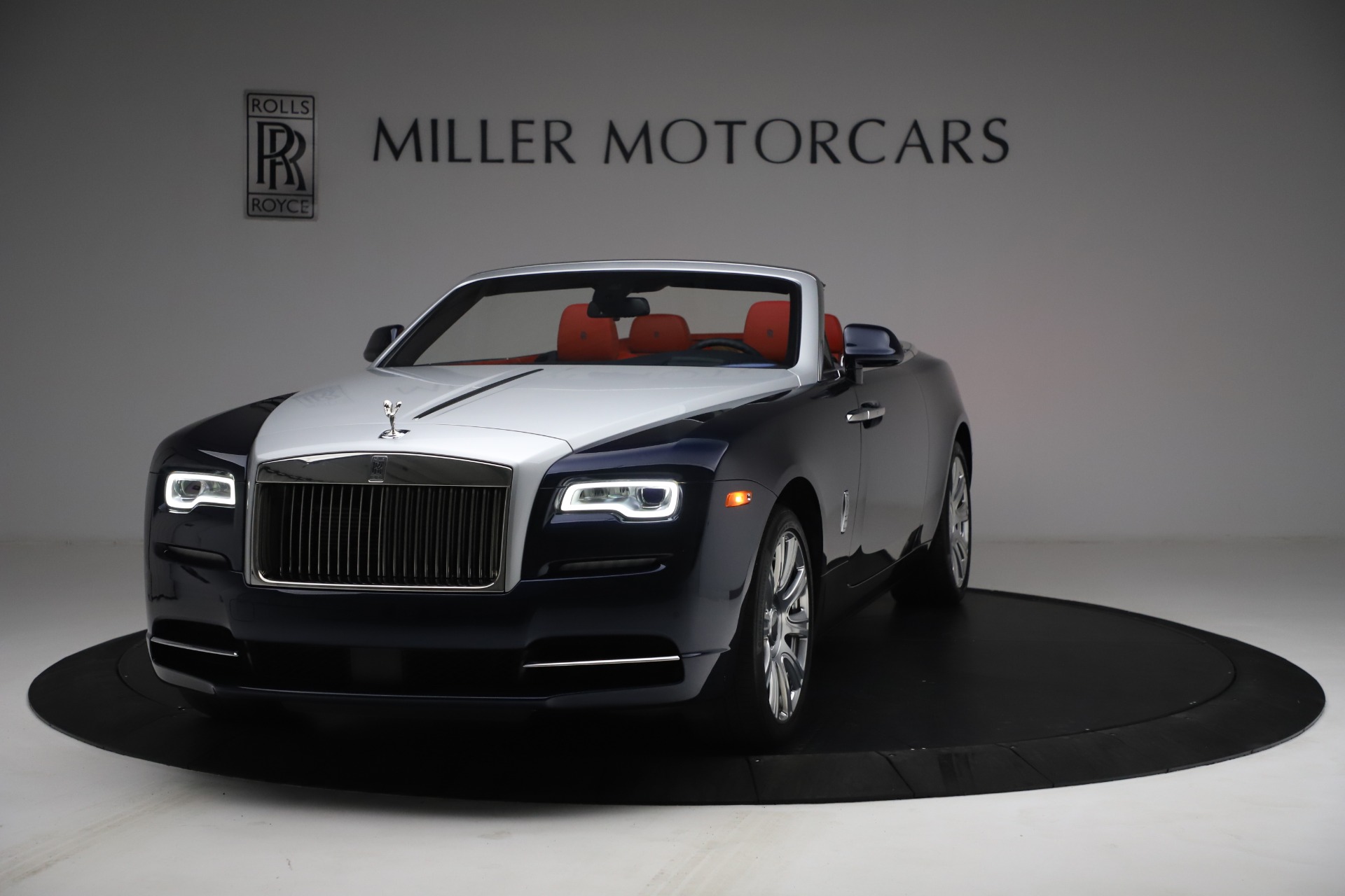 Used-2016-Rolls-Royce-Dawn