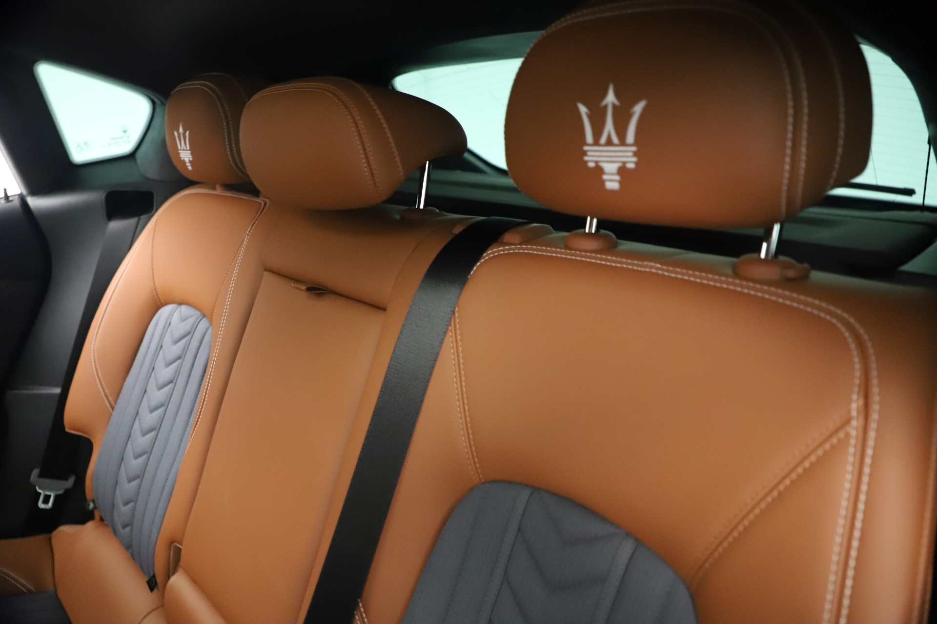 New-2021-Maserati-Levante-Q4-GranLusso