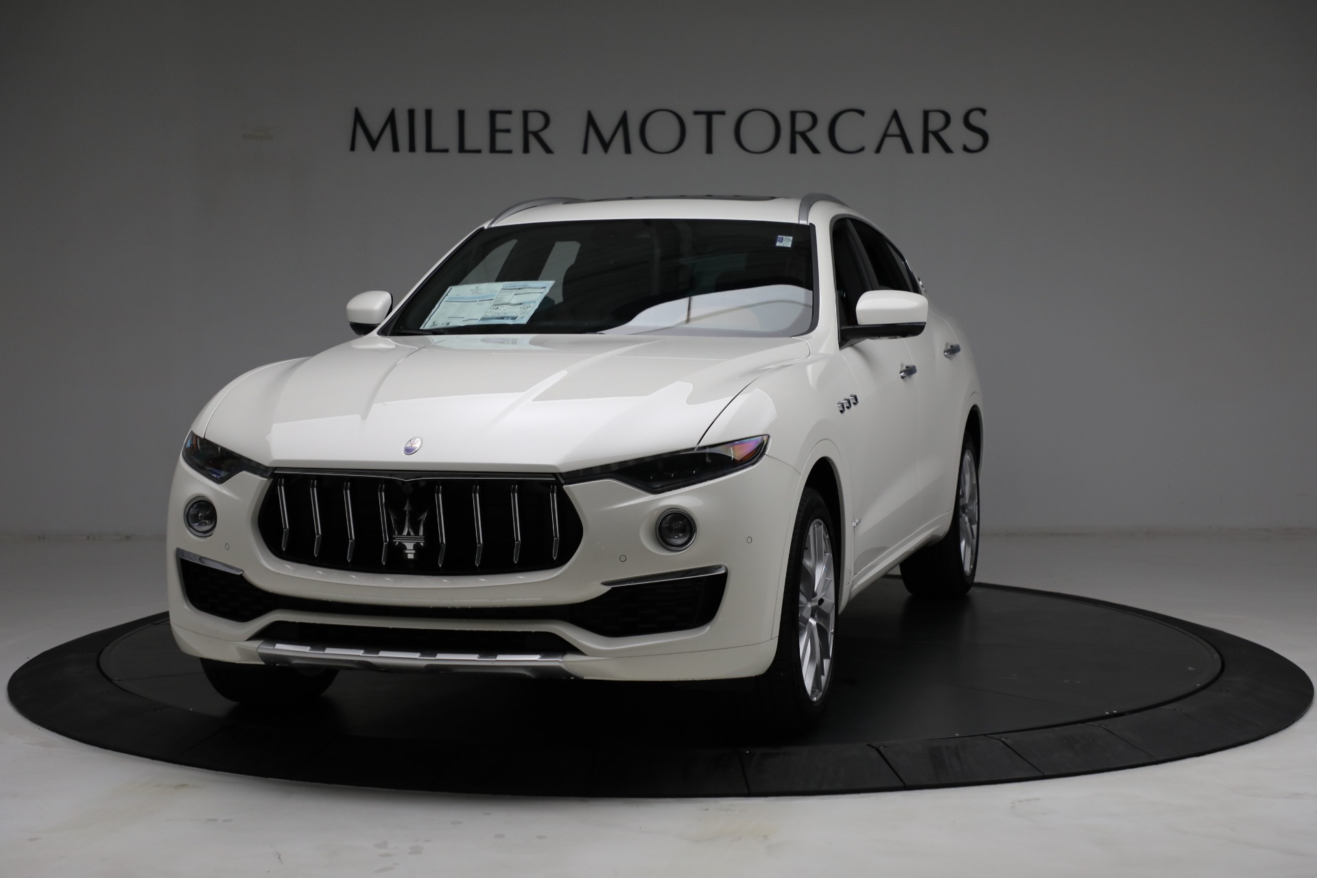 New-2021-Maserati-Levante-Q4-GranLusso