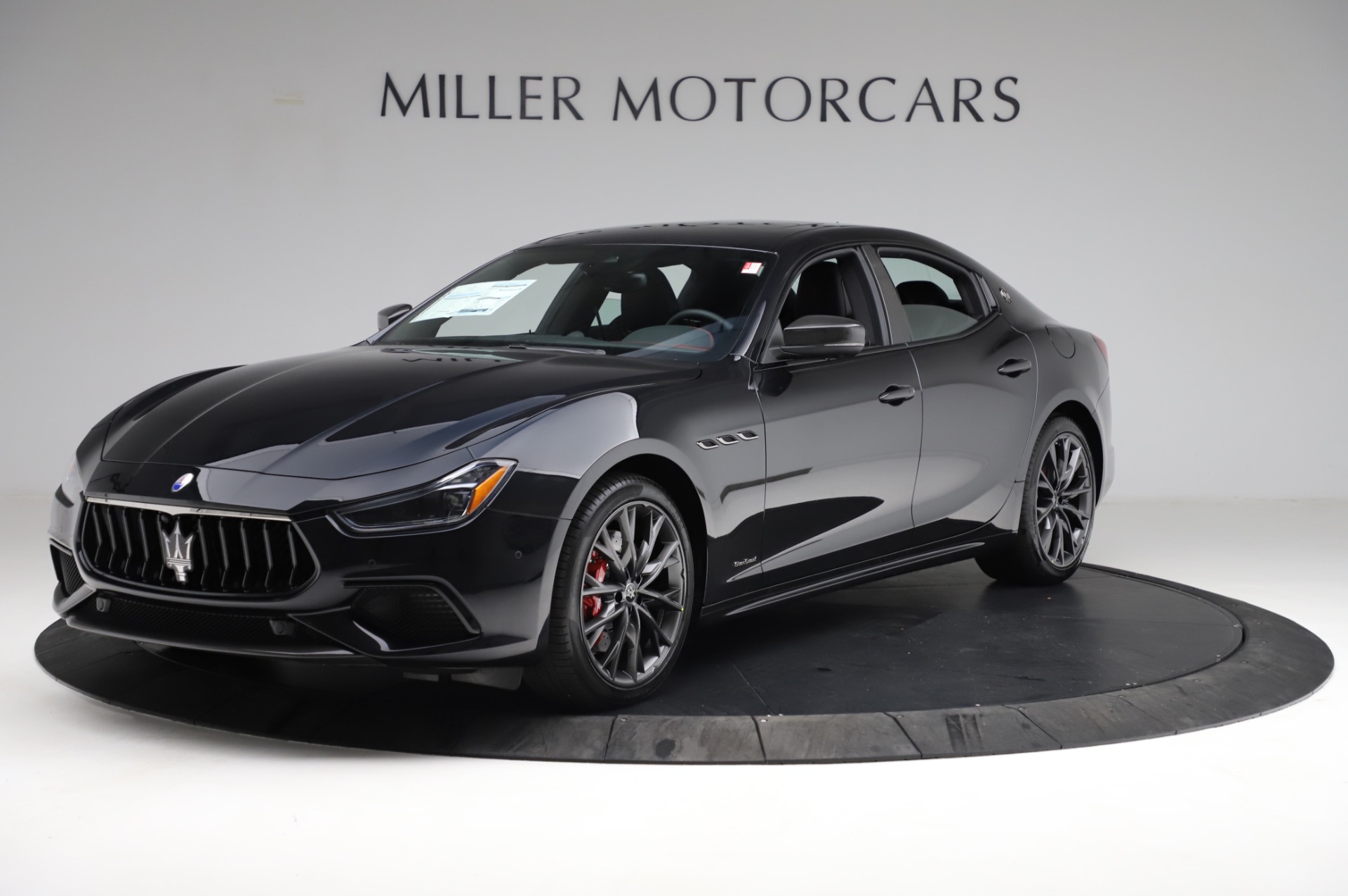 New-2021-Maserati-Ghibli-S-Q4-GranSport