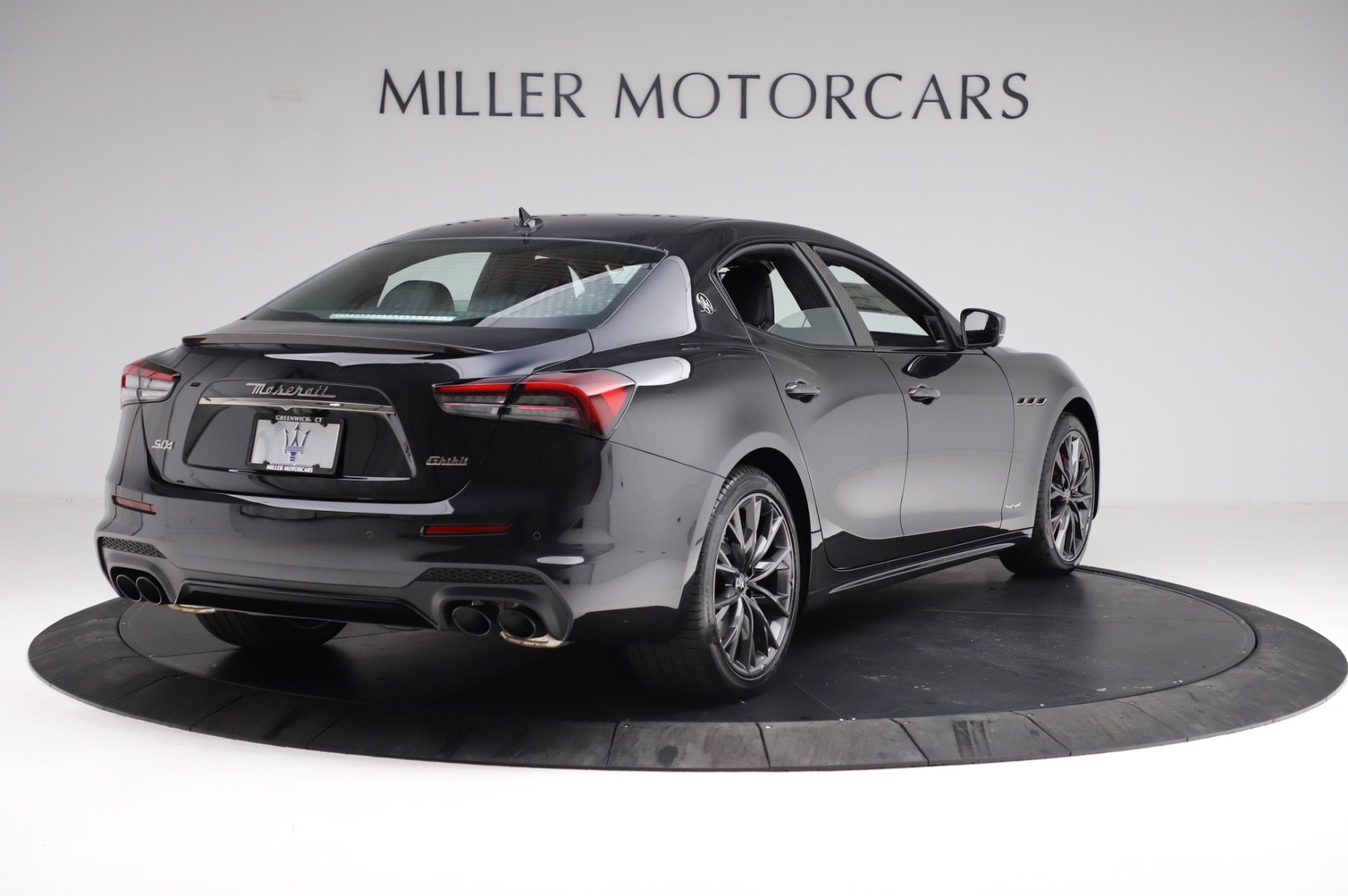 New-2021-Maserati-Ghibli-S-Q4-GranSport