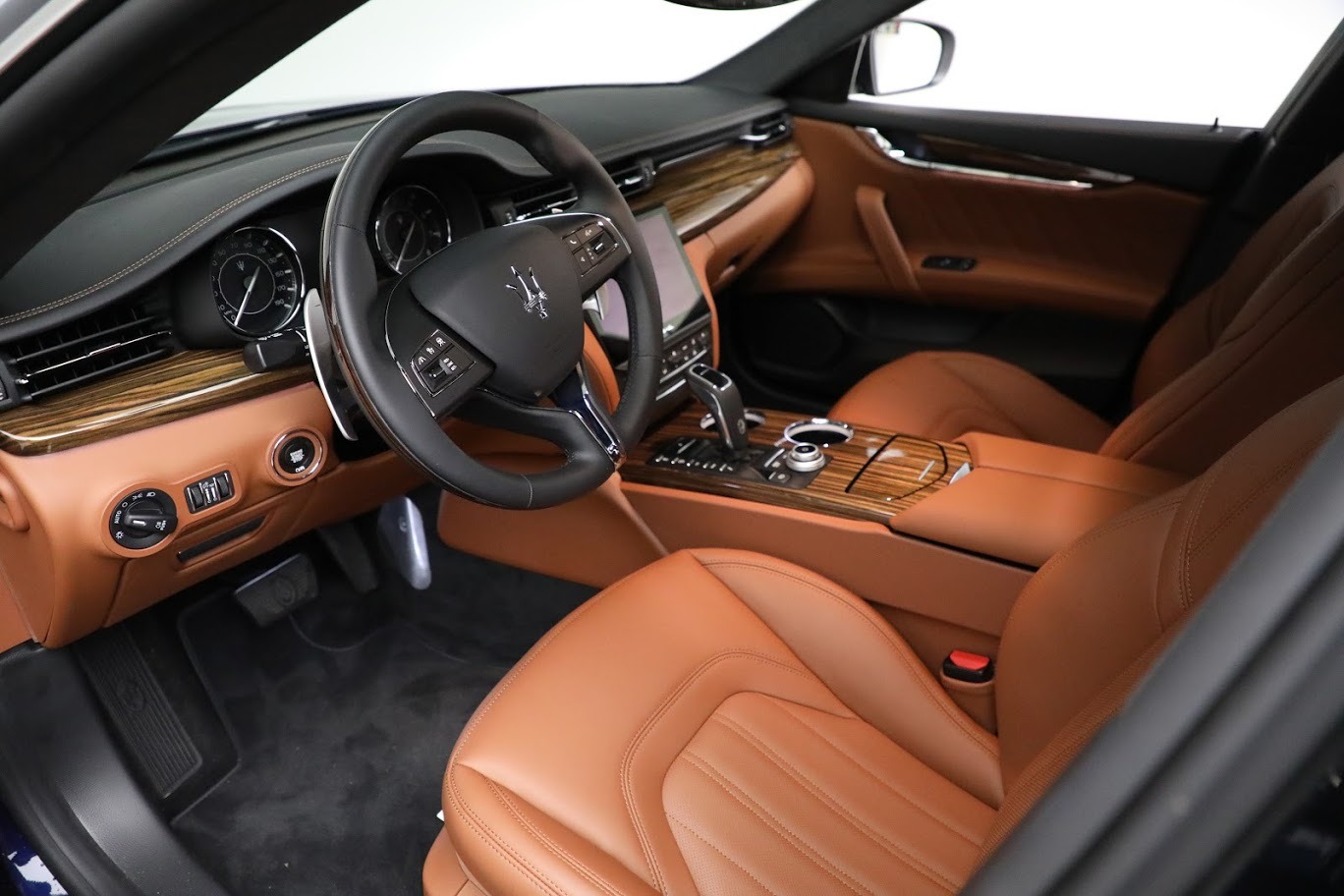 New-2021-Maserati-Quattroporte-S-Q4-GranLusso
