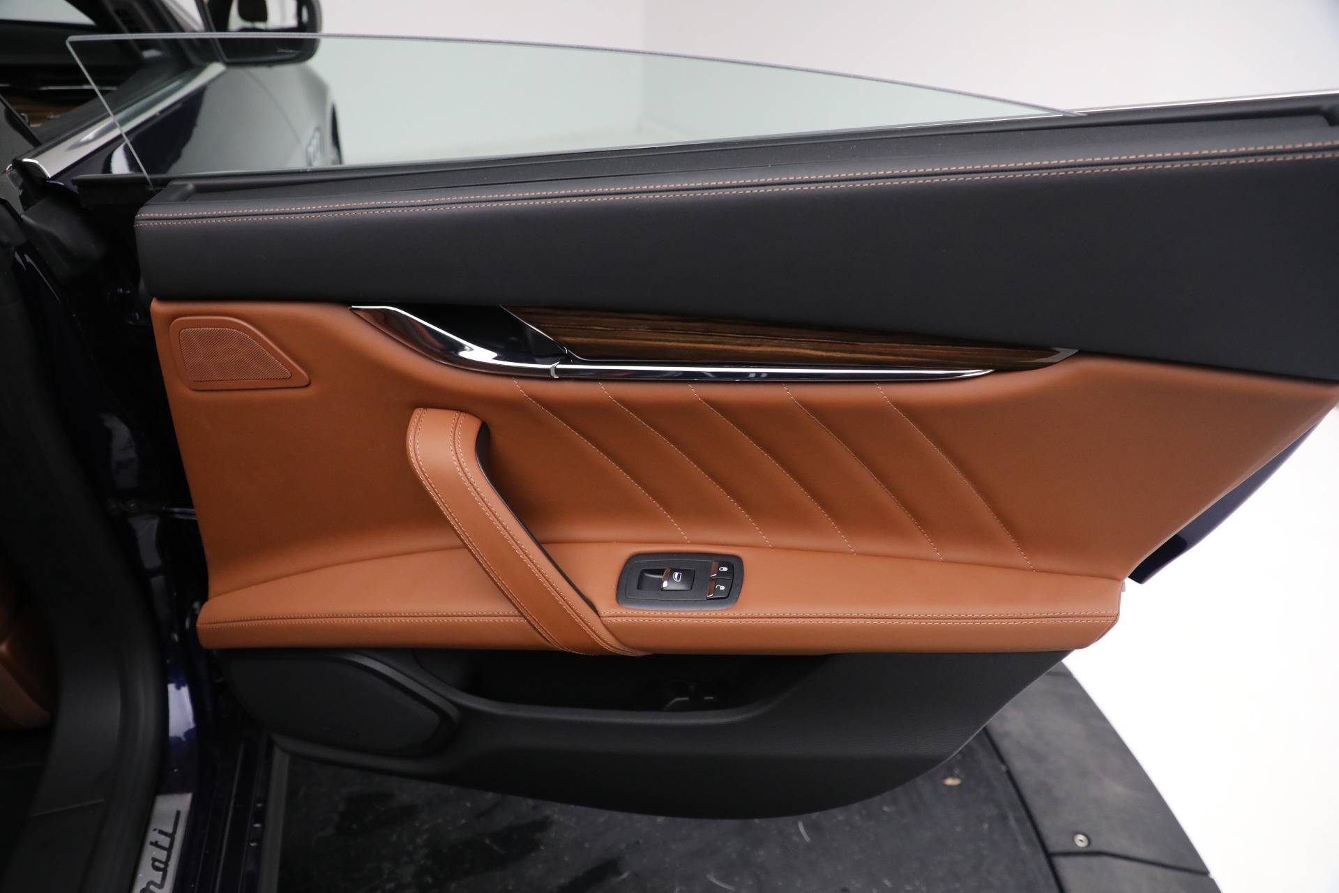 New-2021-Maserati-Quattroporte-S-Q4