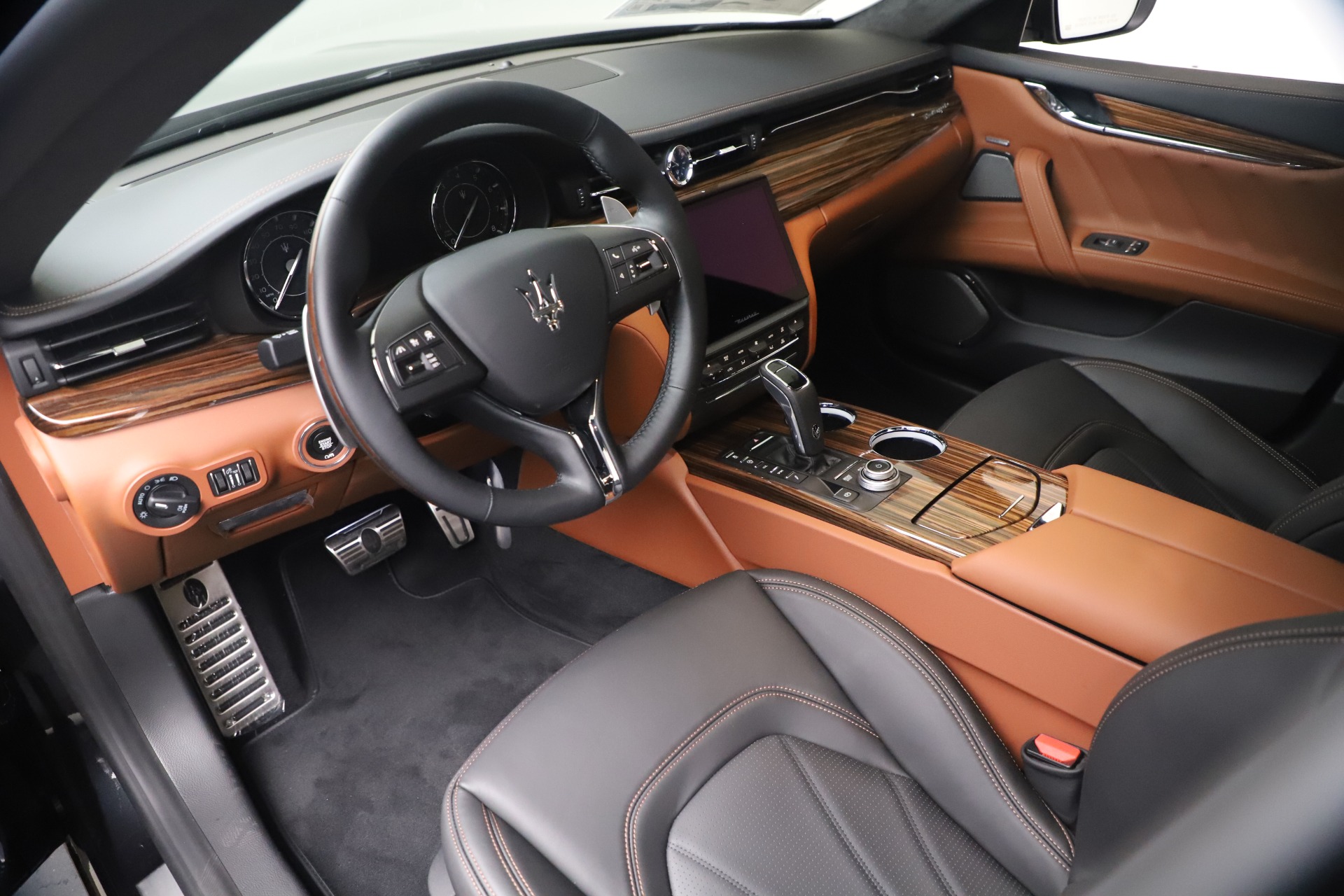 New-2021-Maserati-Quattroporte-S-Q4-GranLusso