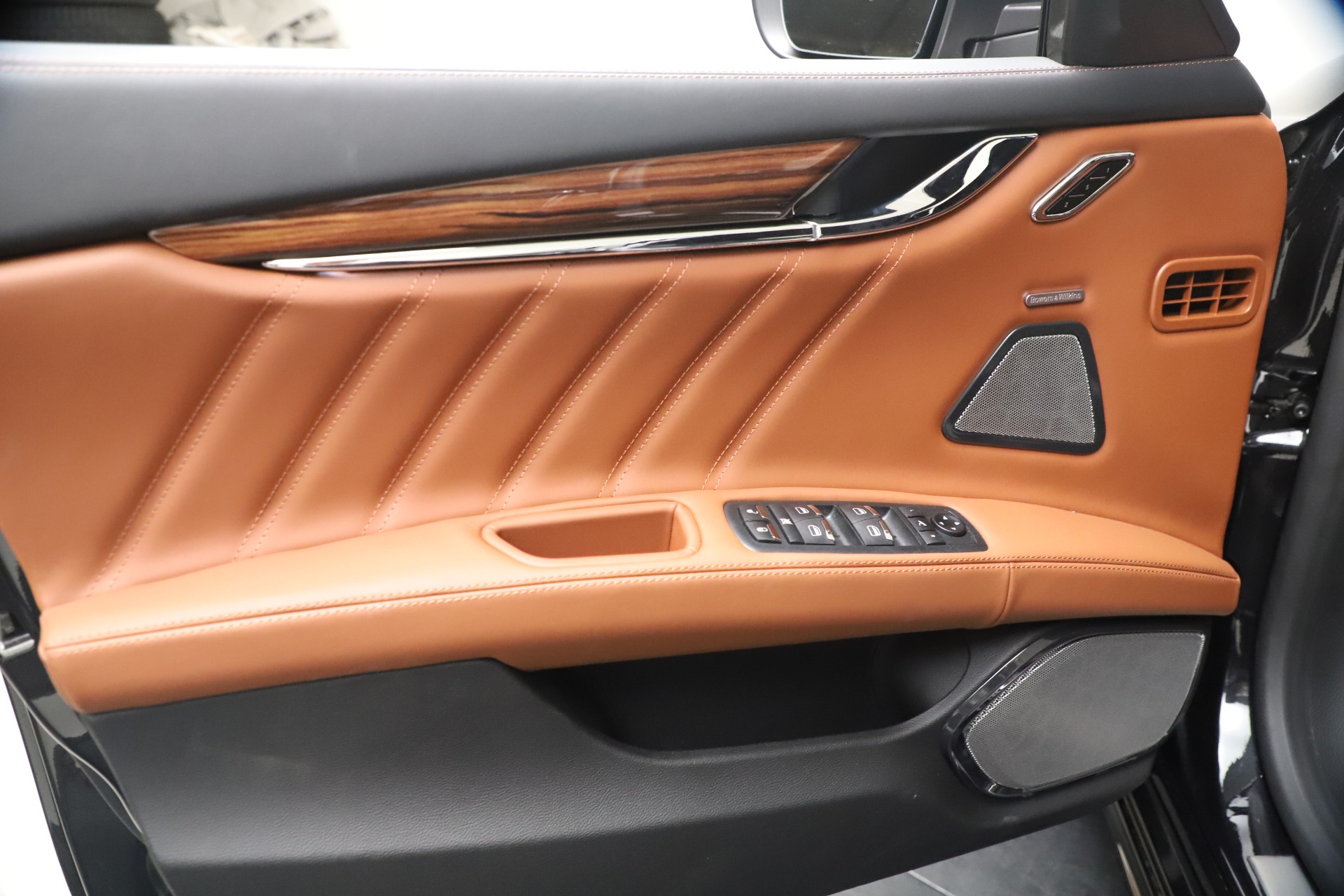 New-2021-Maserati-Quattroporte-S-Q4-GranLusso