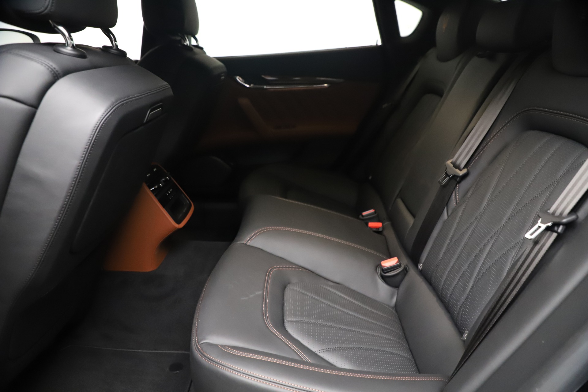 New-2021-Maserati-Quattroporte-S-Q4-GranLusso