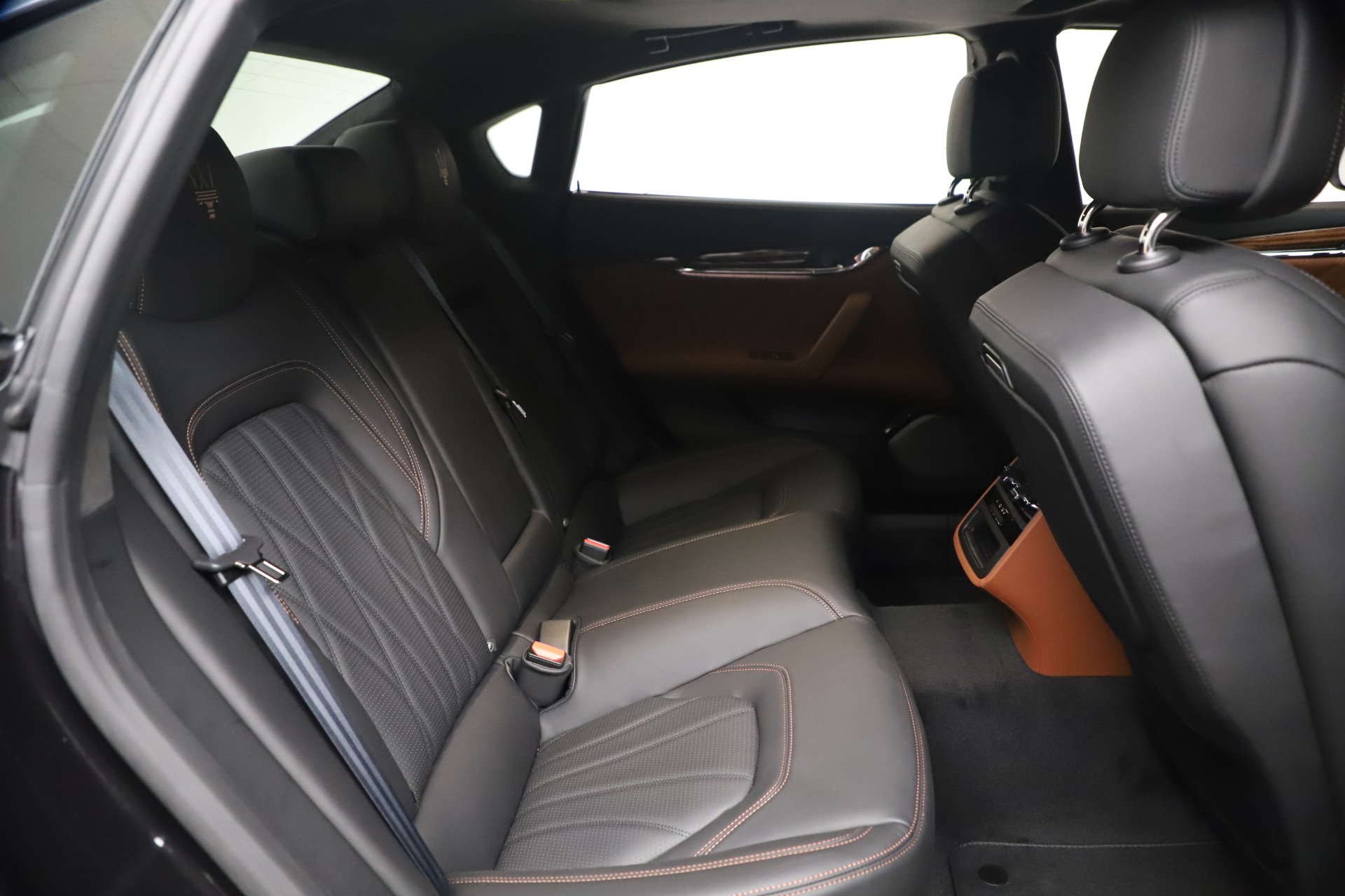 New-2021-Maserati-Quattroporte-S-Q4-GranLusso