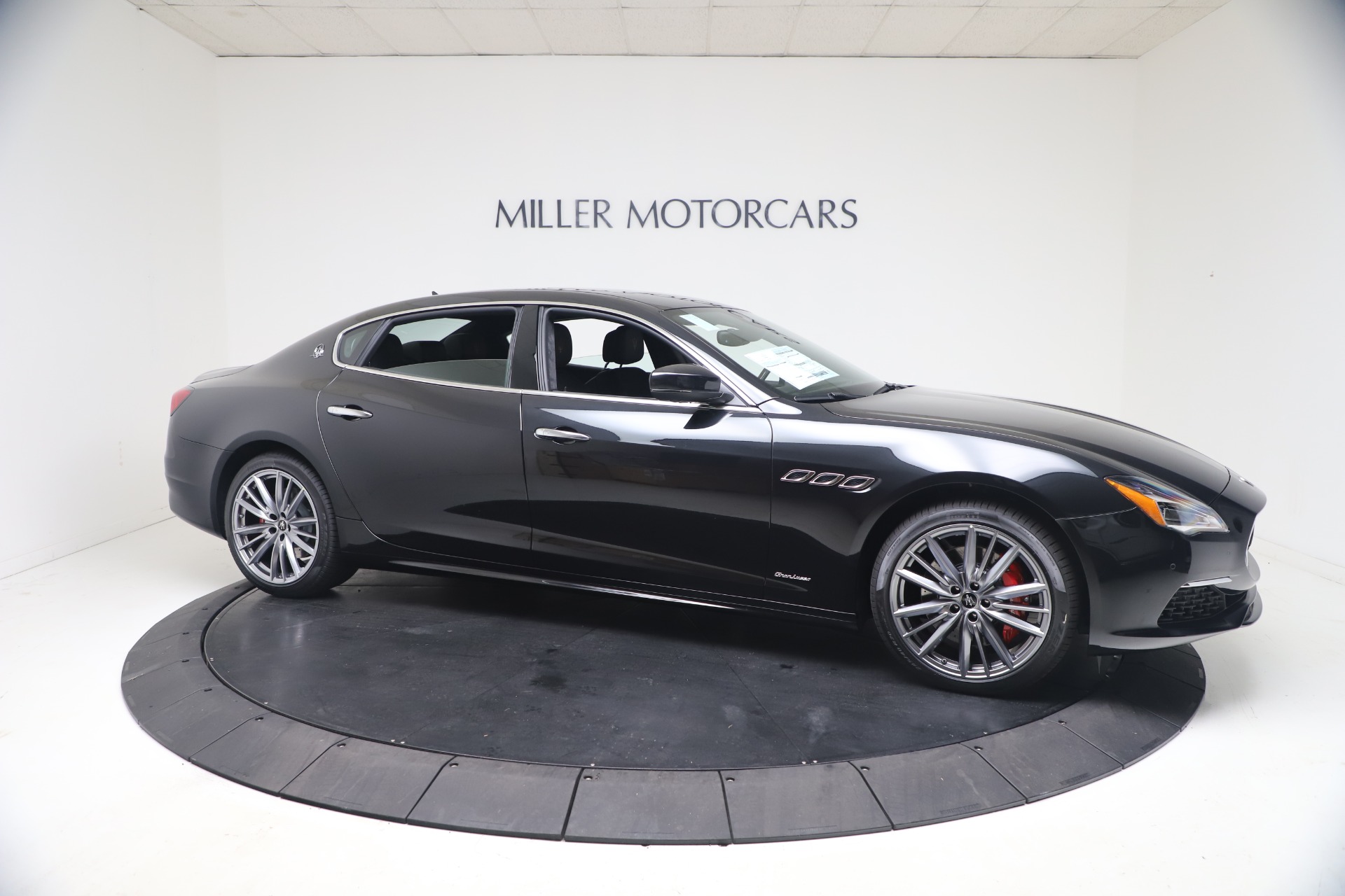New-2021-Maserati-Quattroporte-S-Q4-GranLusso