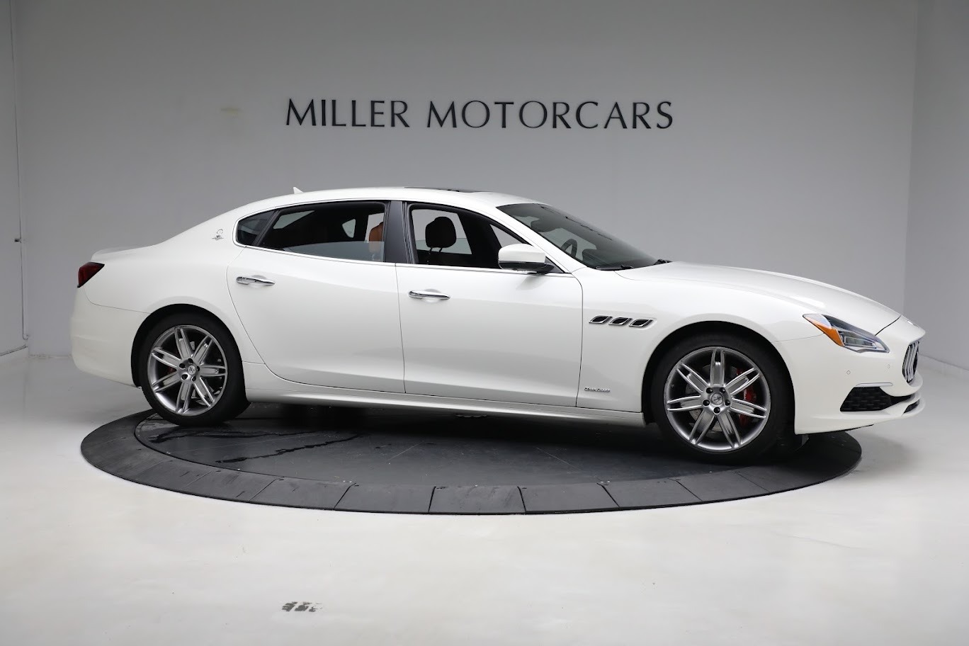 Used-2021-Maserati-Quattroporte-S-Q4-GranLusso