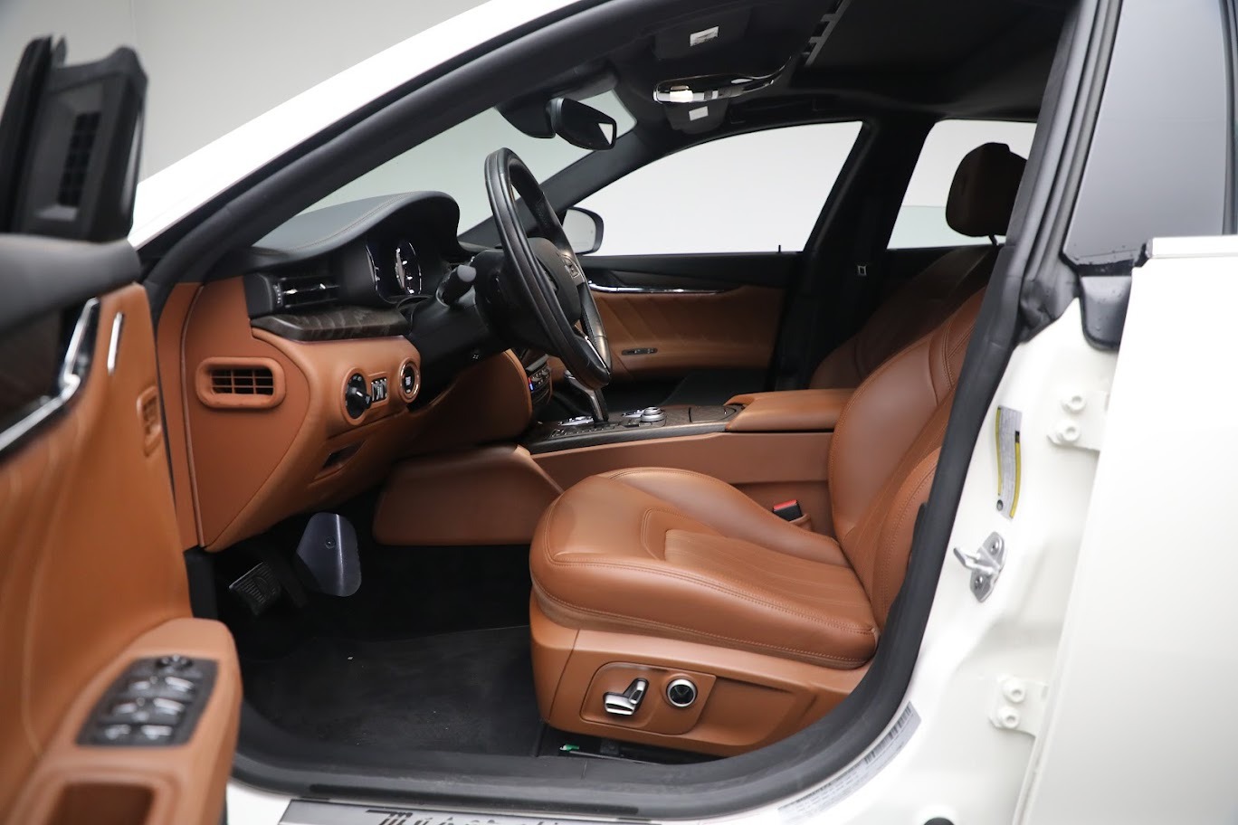 Used-2021-Maserati-Quattroporte-S-Q4-GranLusso