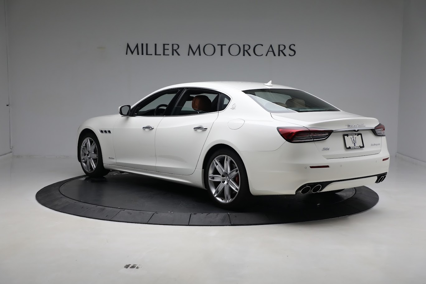 Used-2021-Maserati-Quattroporte-S-Q4-GranLusso
