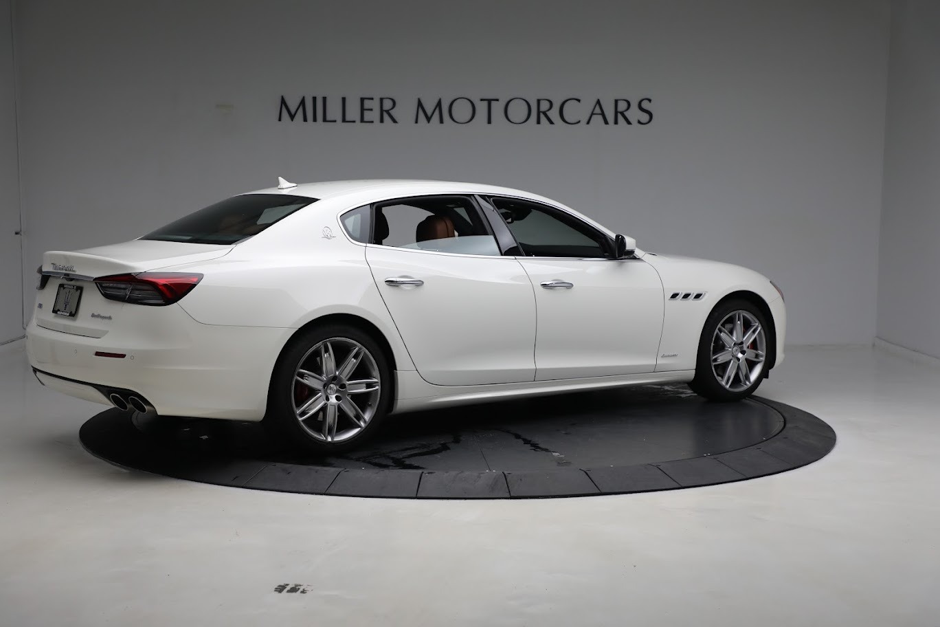 Used-2021-Maserati-Quattroporte-S-Q4-GranLusso