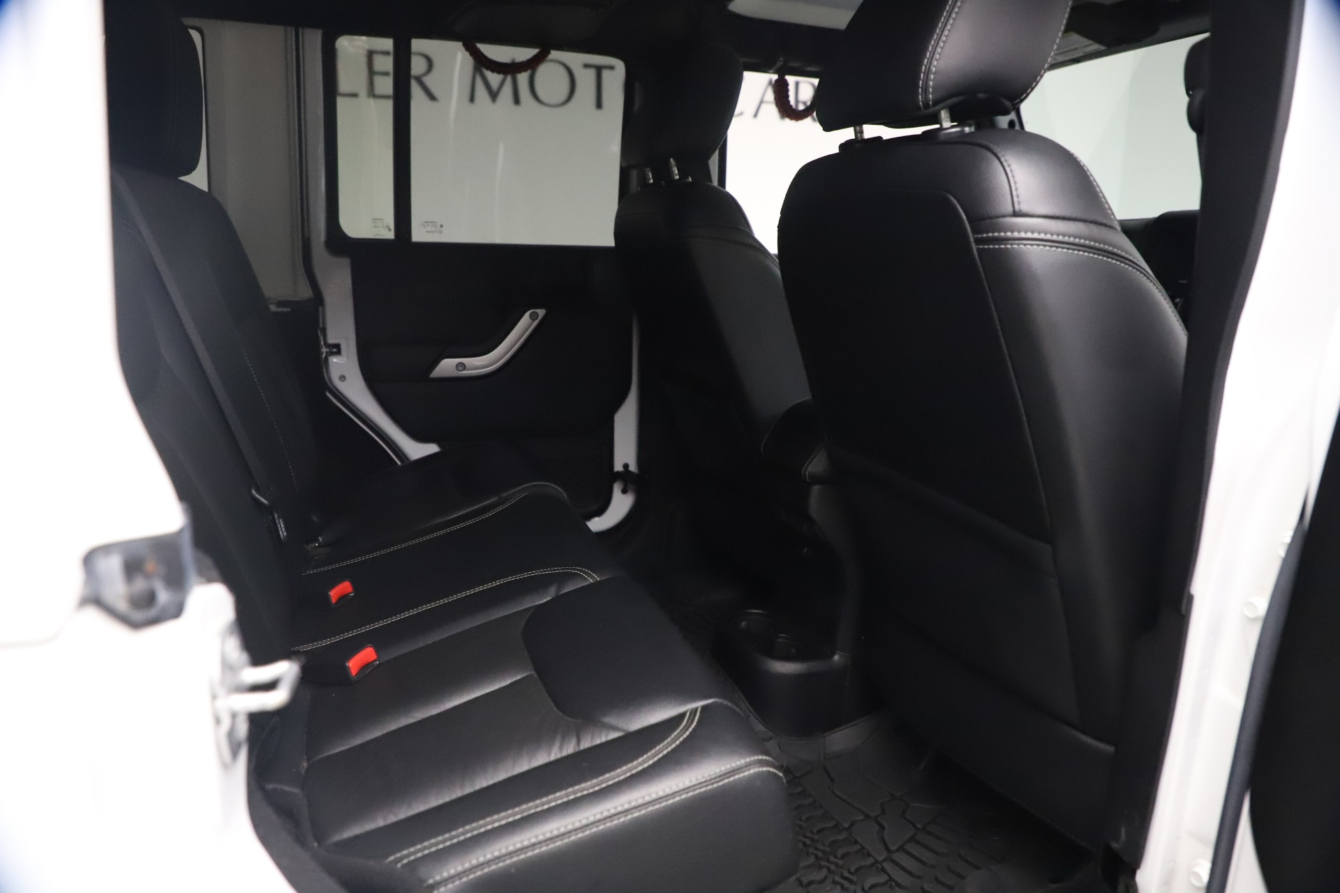 Used-2015-Jeep-Wrangler-Unlimited-Rubicon-Hard-Rock