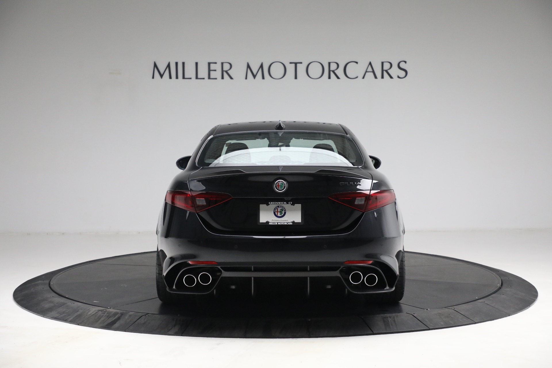 New-2021-Alfa-Romeo-Giulia-Quadrifoglio