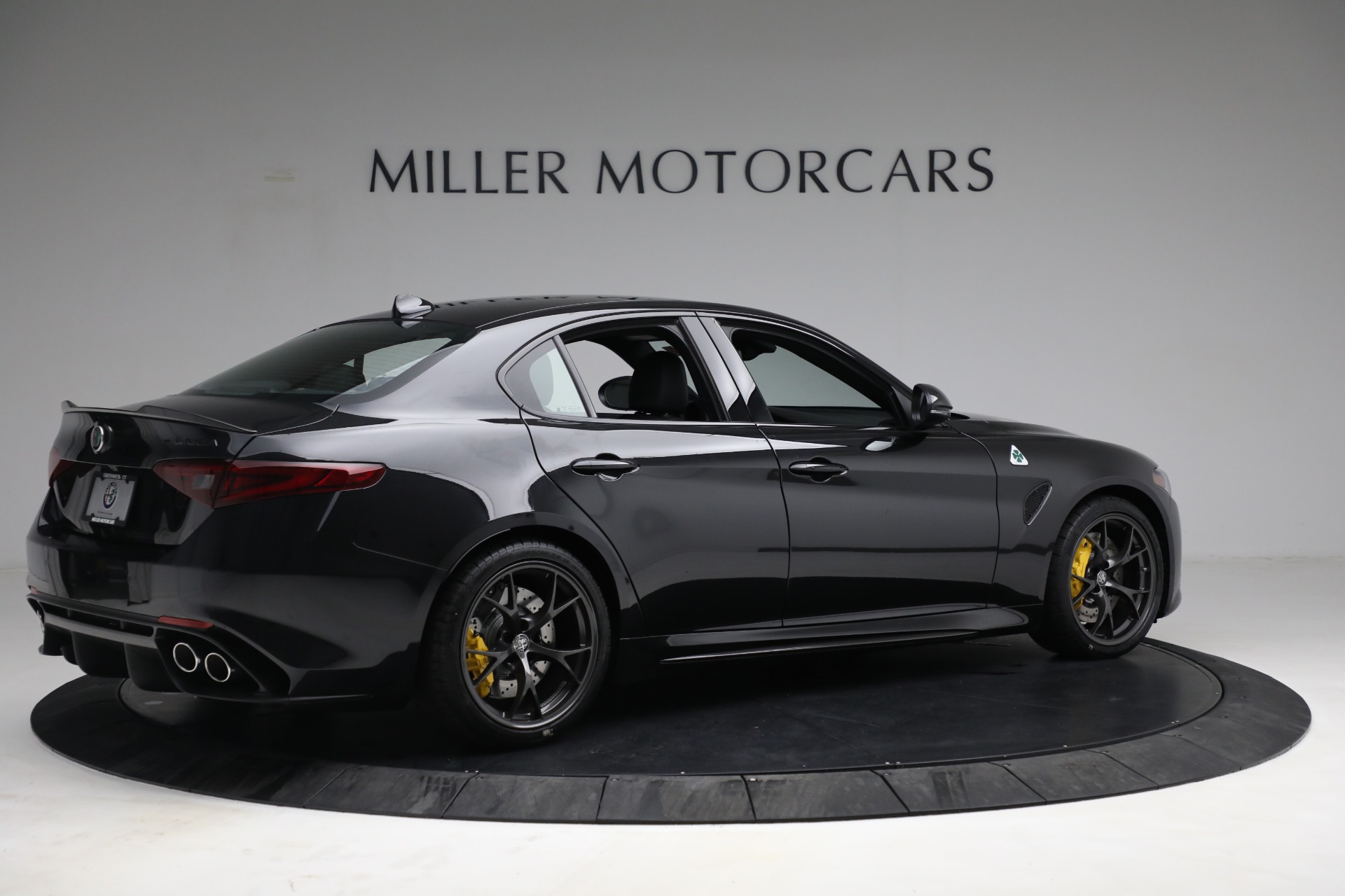 New-2021-Alfa-Romeo-Giulia-Quadrifoglio