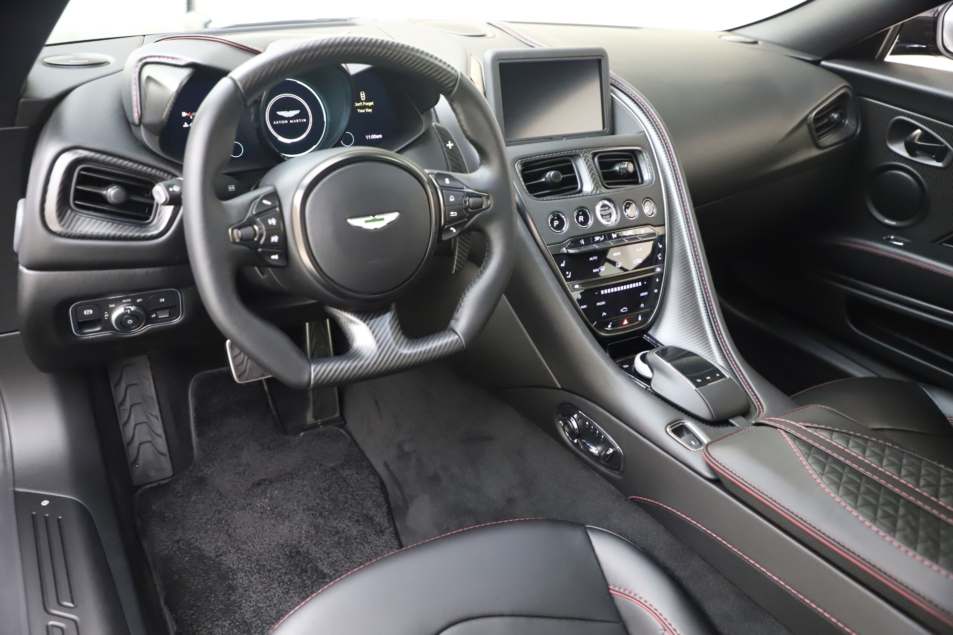 New-2021-Aston-Martin-DBS-Superleggera