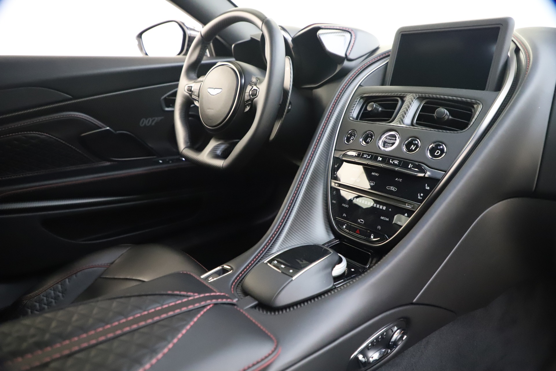 New-2021-Aston-Martin-DBS-Superleggera