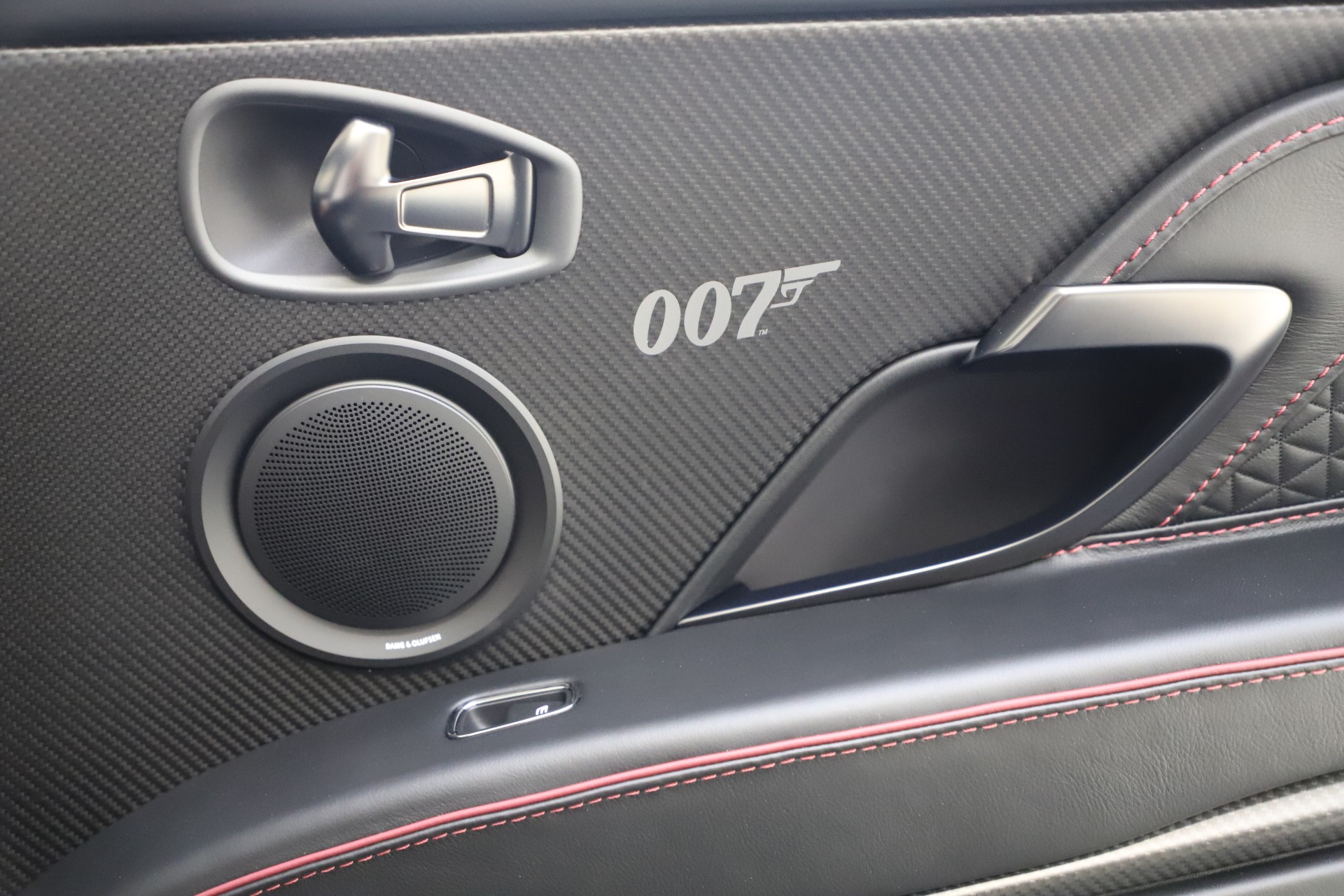 New-2021-Aston-Martin-DBS-Superleggera