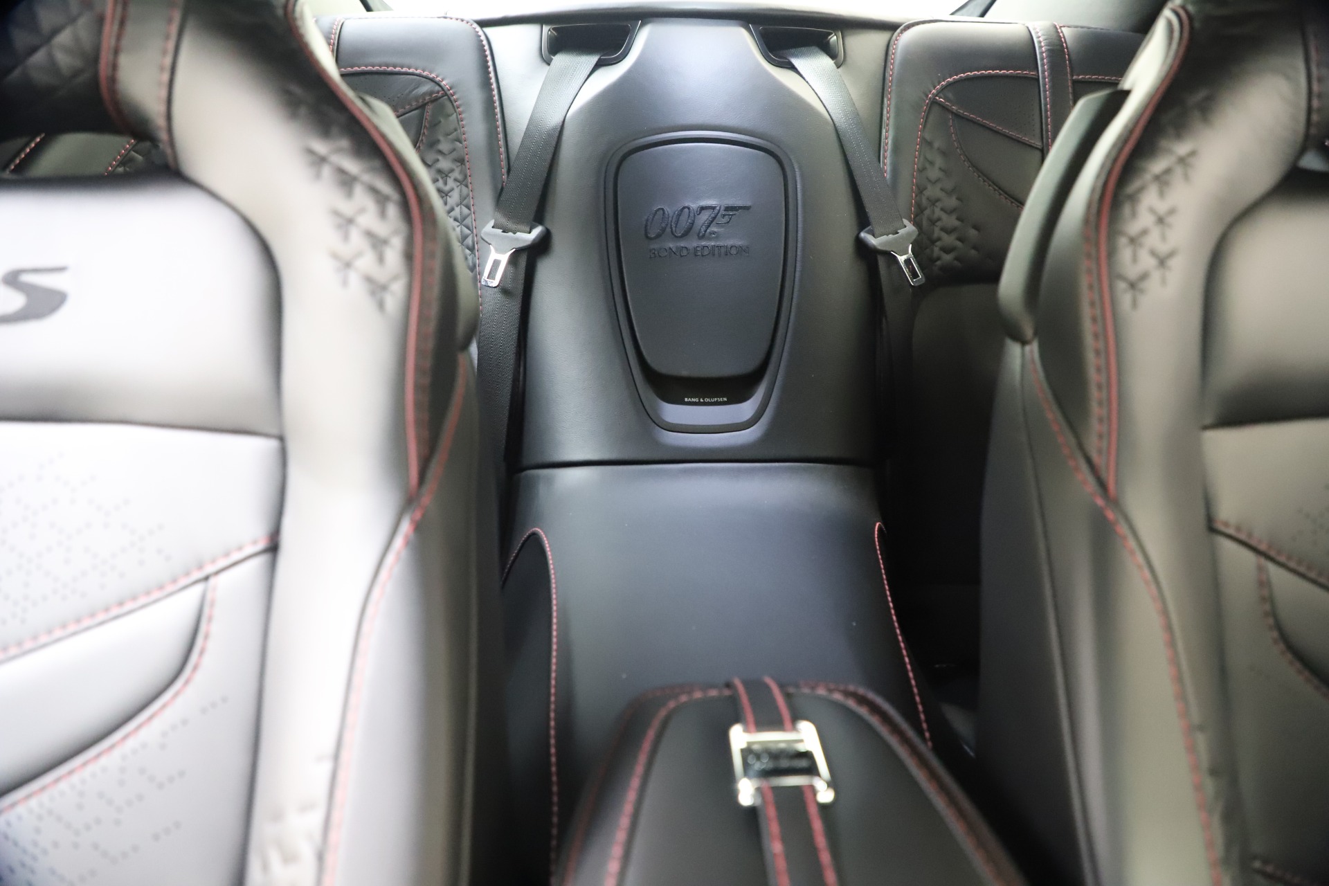 New-2021-Aston-Martin-DBS-Superleggera