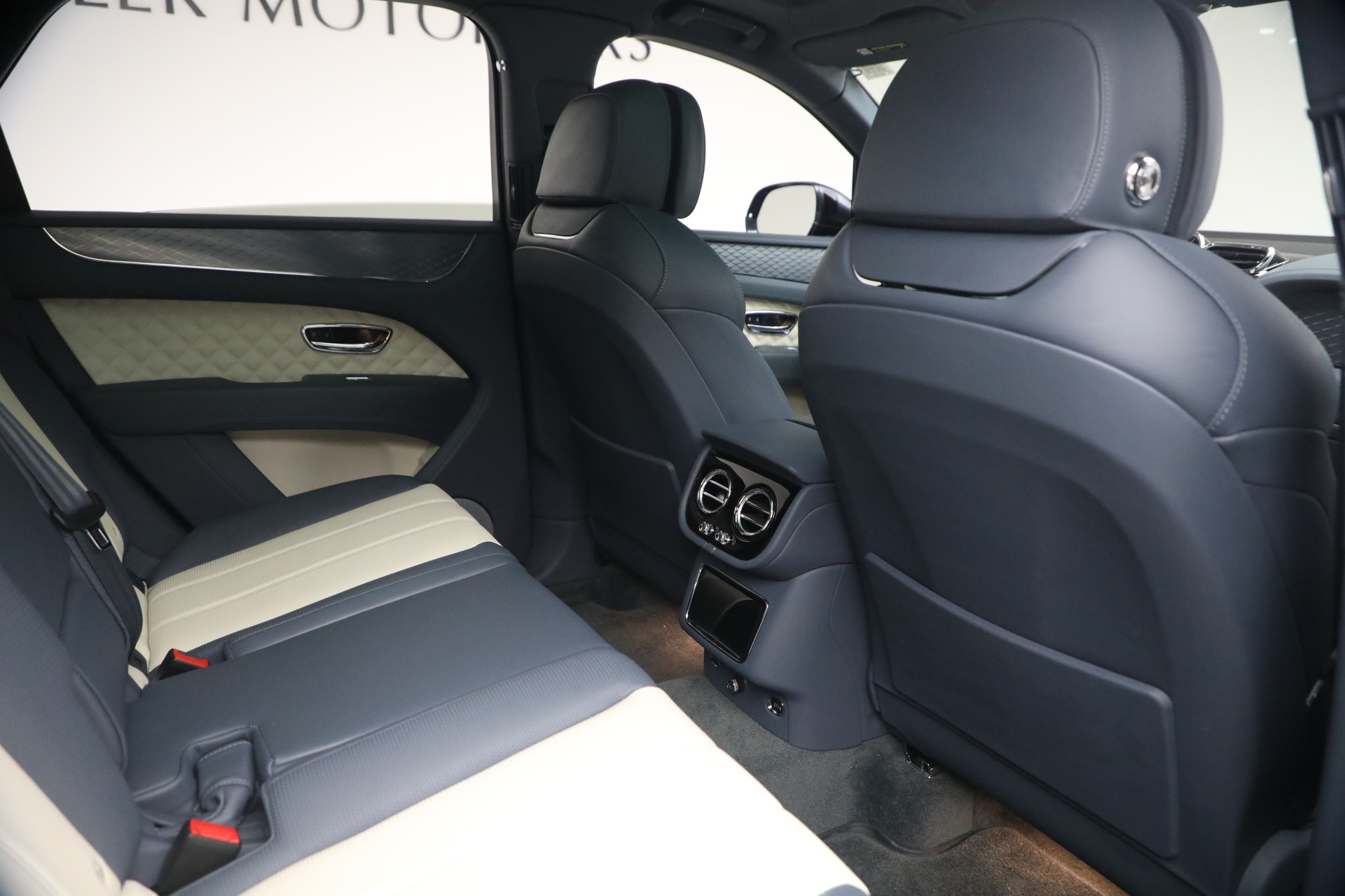 Used-2021-Bentley-Bentayga-Speed