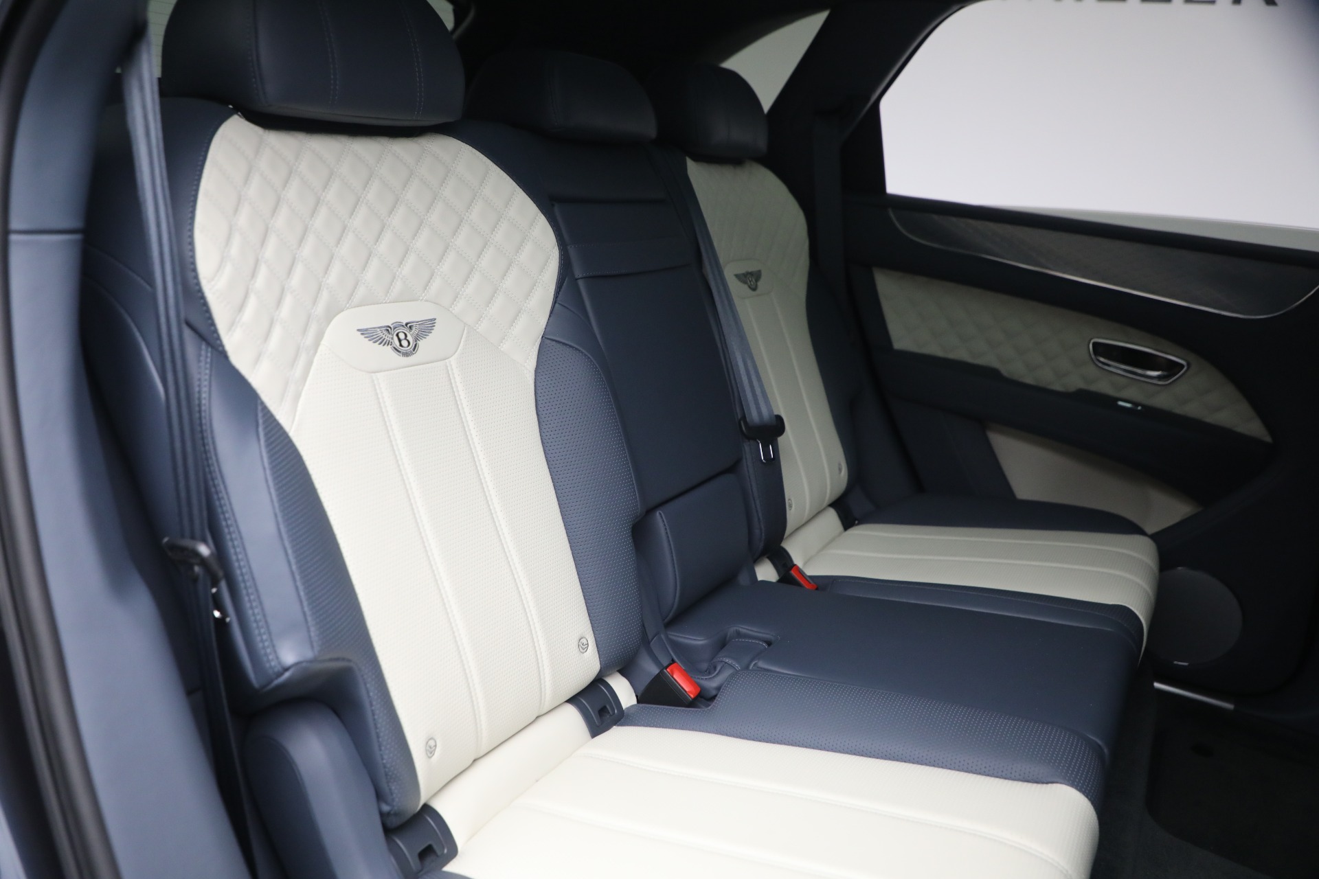 Used-2021-Bentley-Bentayga-Speed