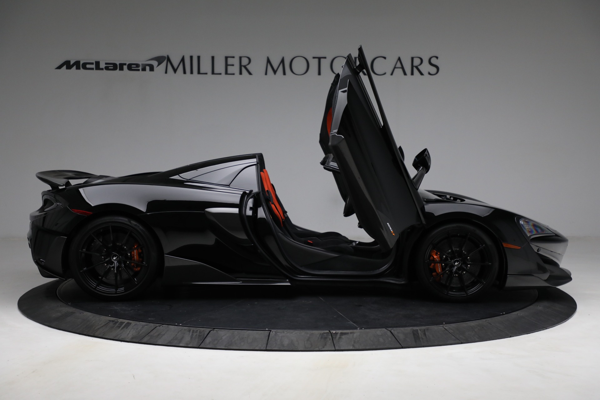 Used-2020-McLaren-600LT-Spider