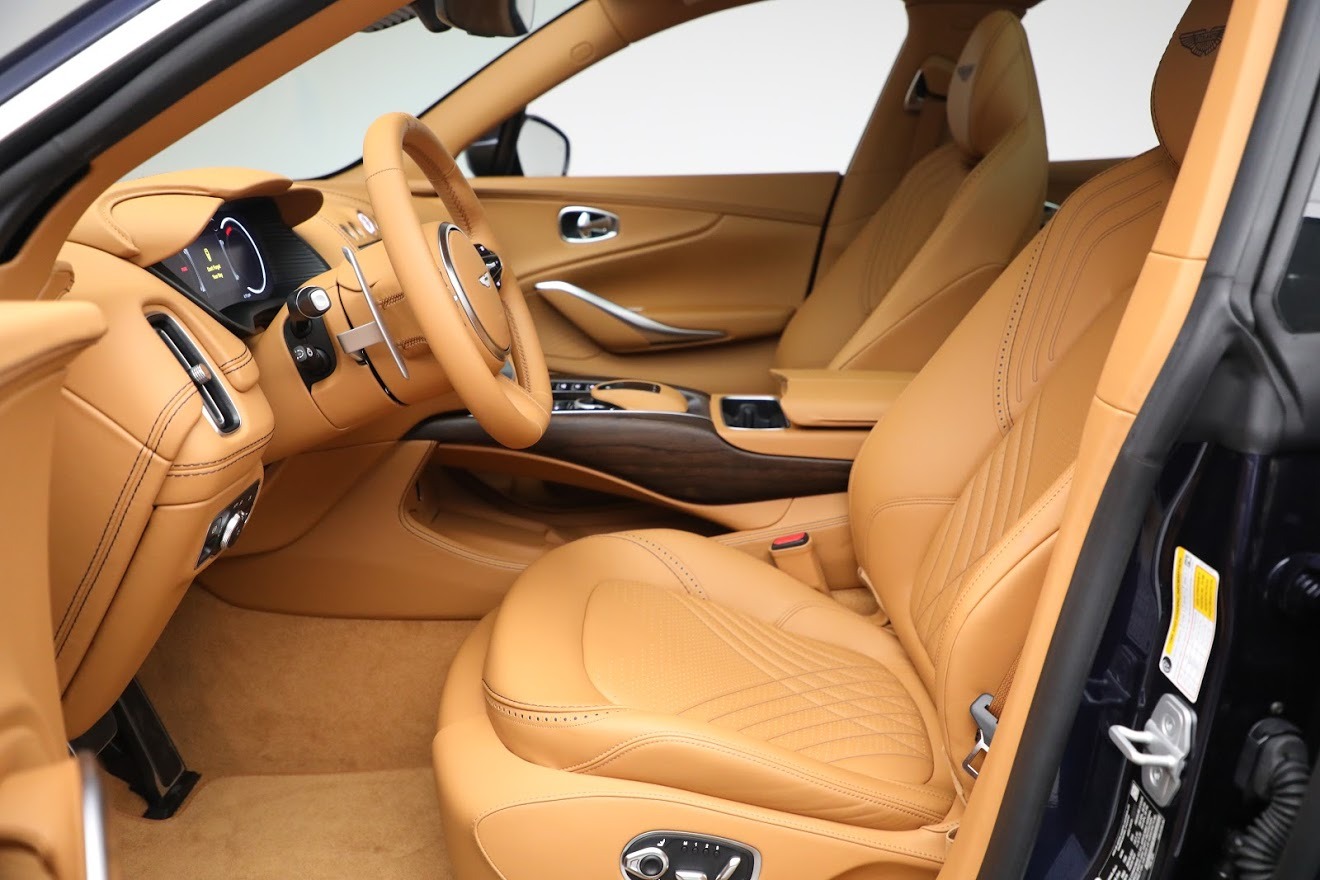 New-2021-Aston-Martin-DBX