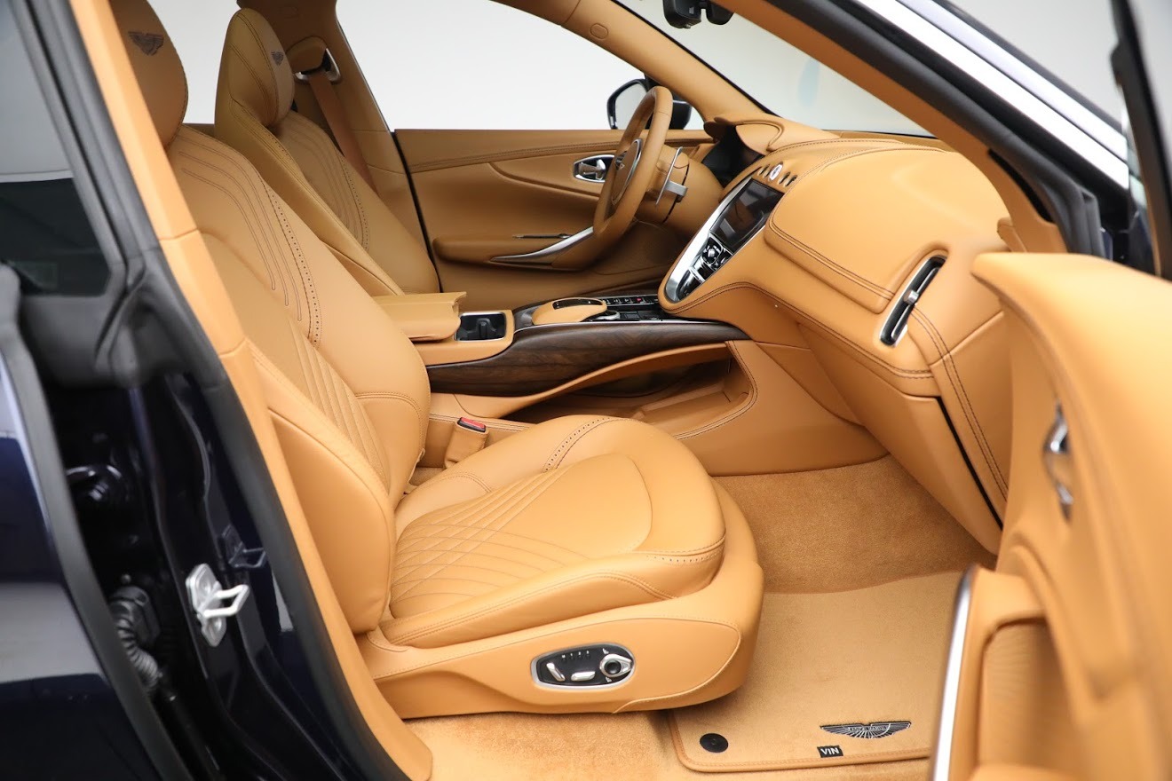 New-2021-Aston-Martin-DBX