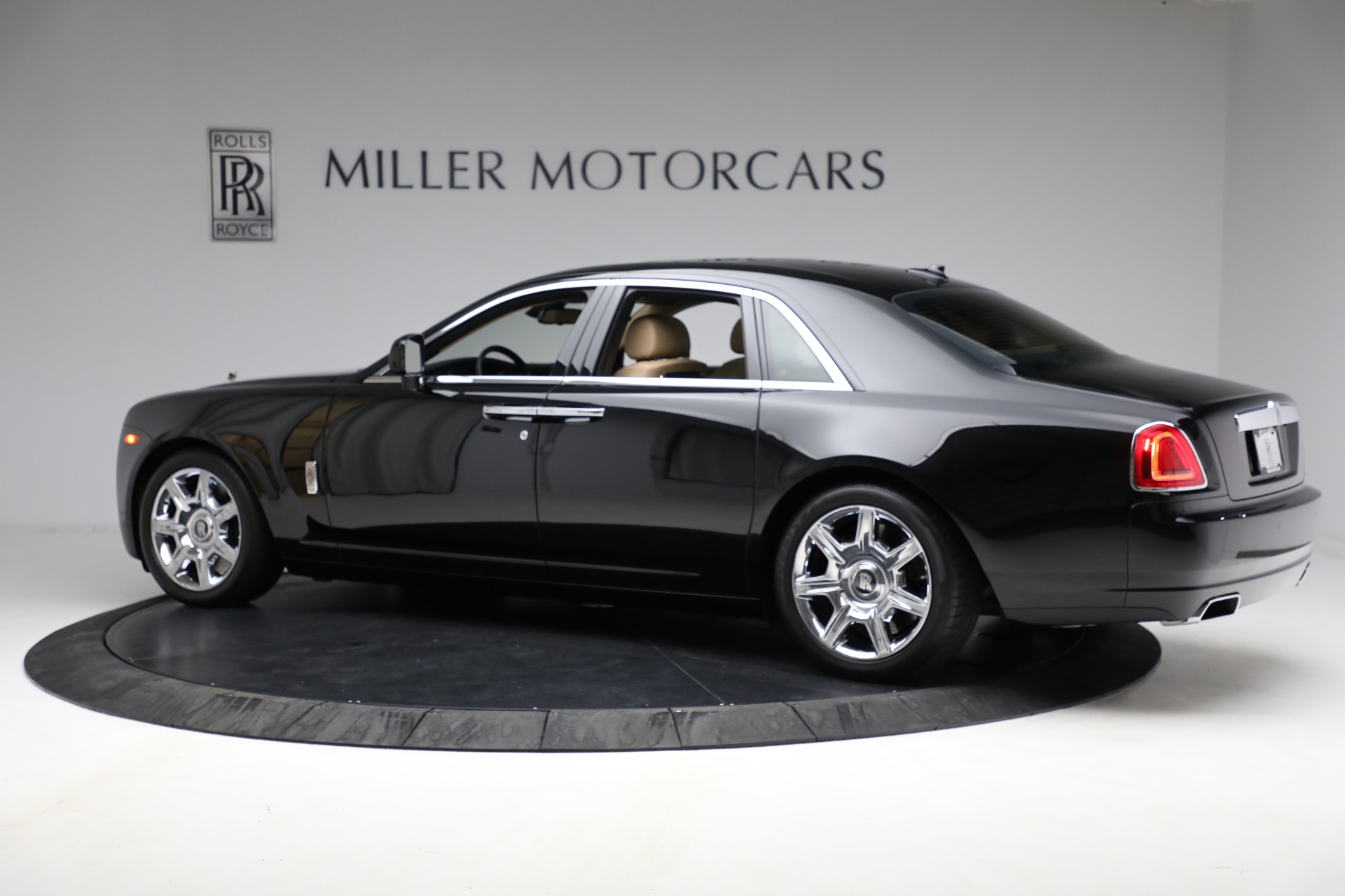Used-2011-Rolls-Royce-Ghost