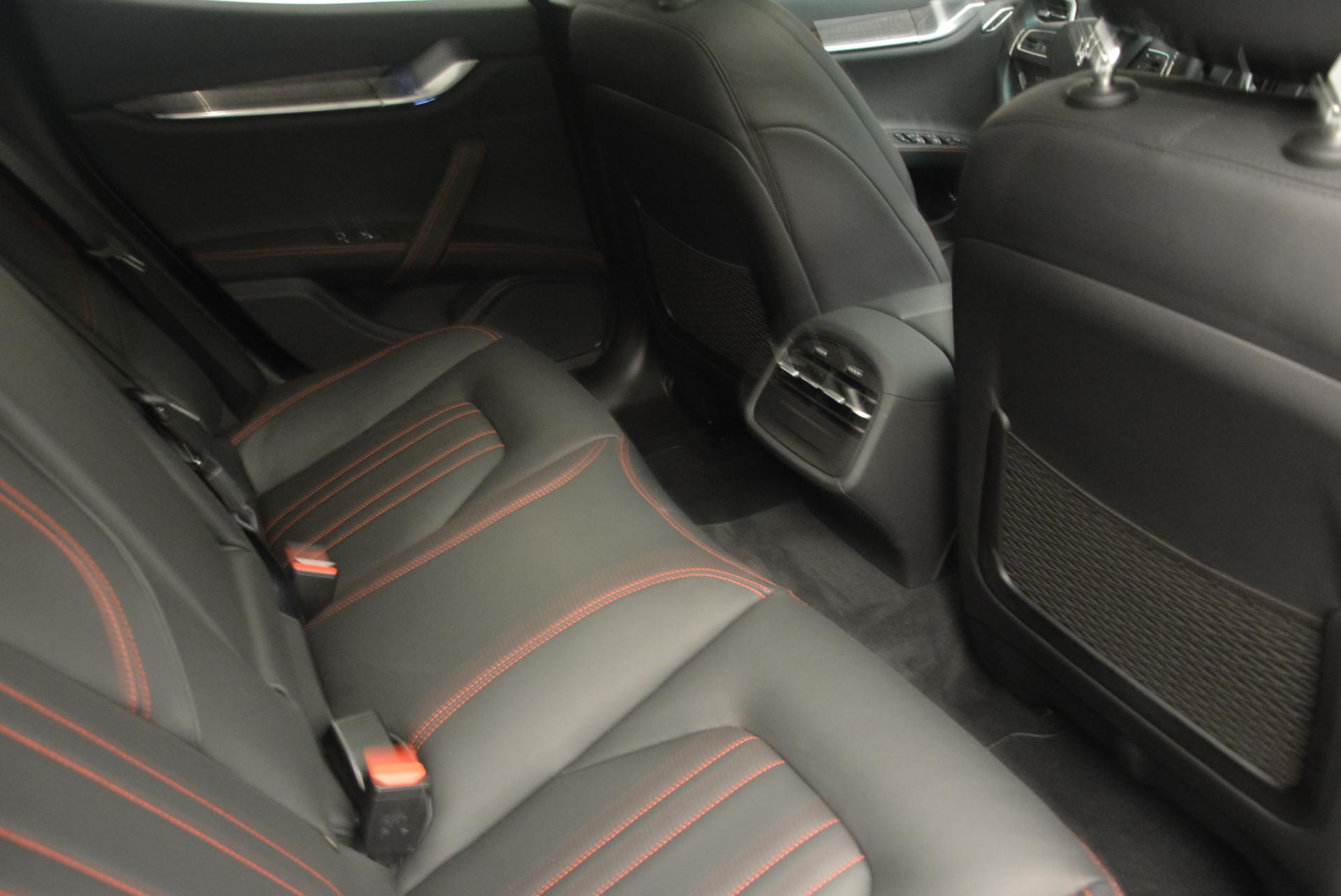 New-2016-Maserati-Ghibli-S-Q4