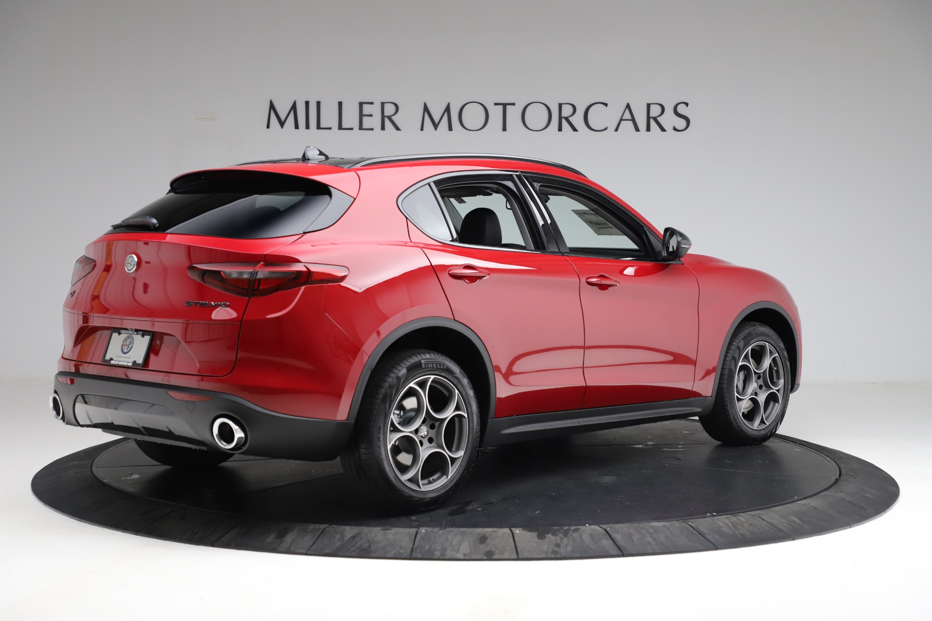 New-2021-Alfa-Romeo-Stelvio-Q4