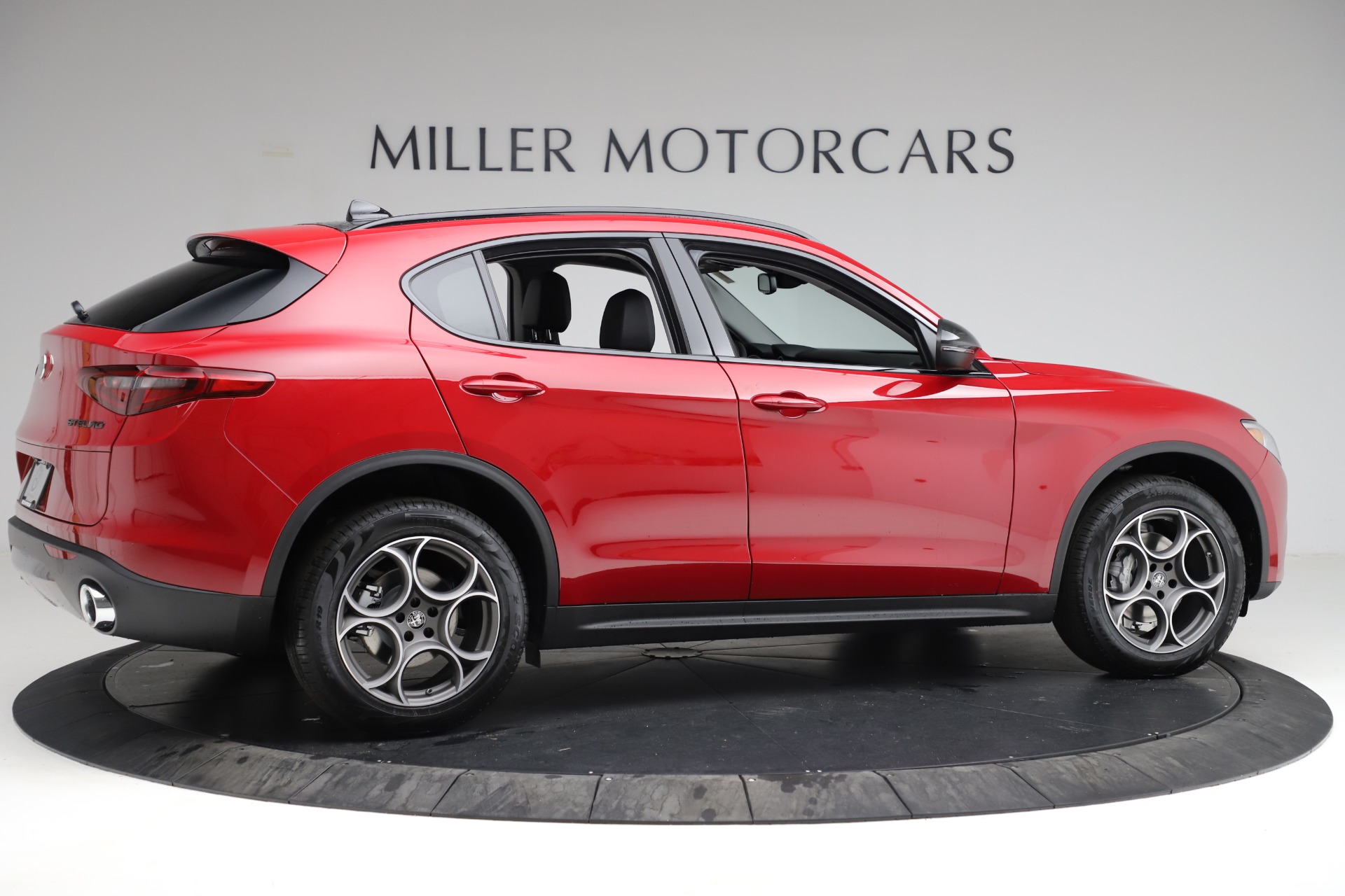 New-2021-Alfa-Romeo-Stelvio-Q4